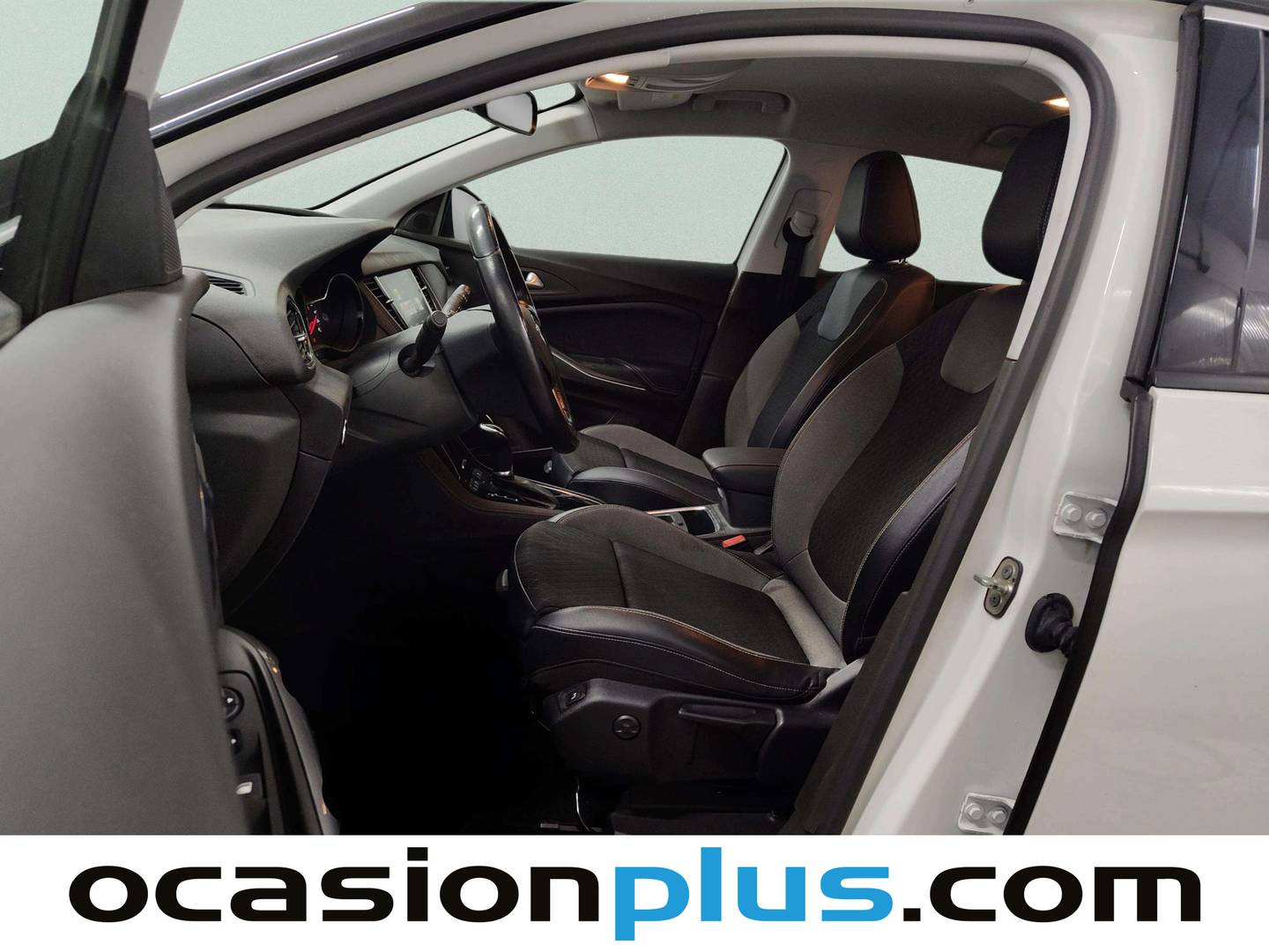 Foto asientos delanteros Opel Grandland X Opel Grandland X 1.6 Turbo Ultimate Auto (181 CV)