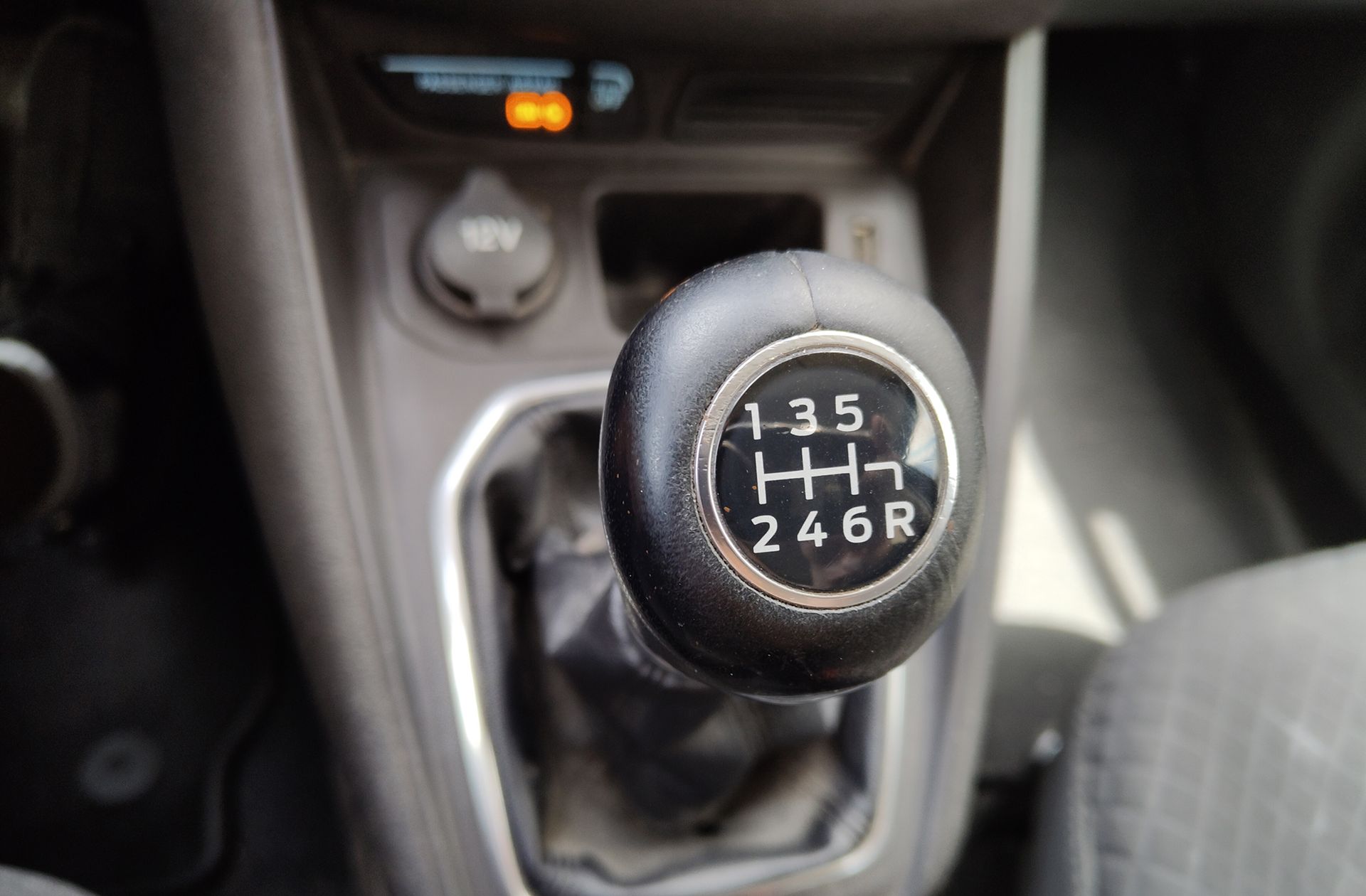 Ford Tourneo Courier 1.0 EcoBoost Titanium - foto 5