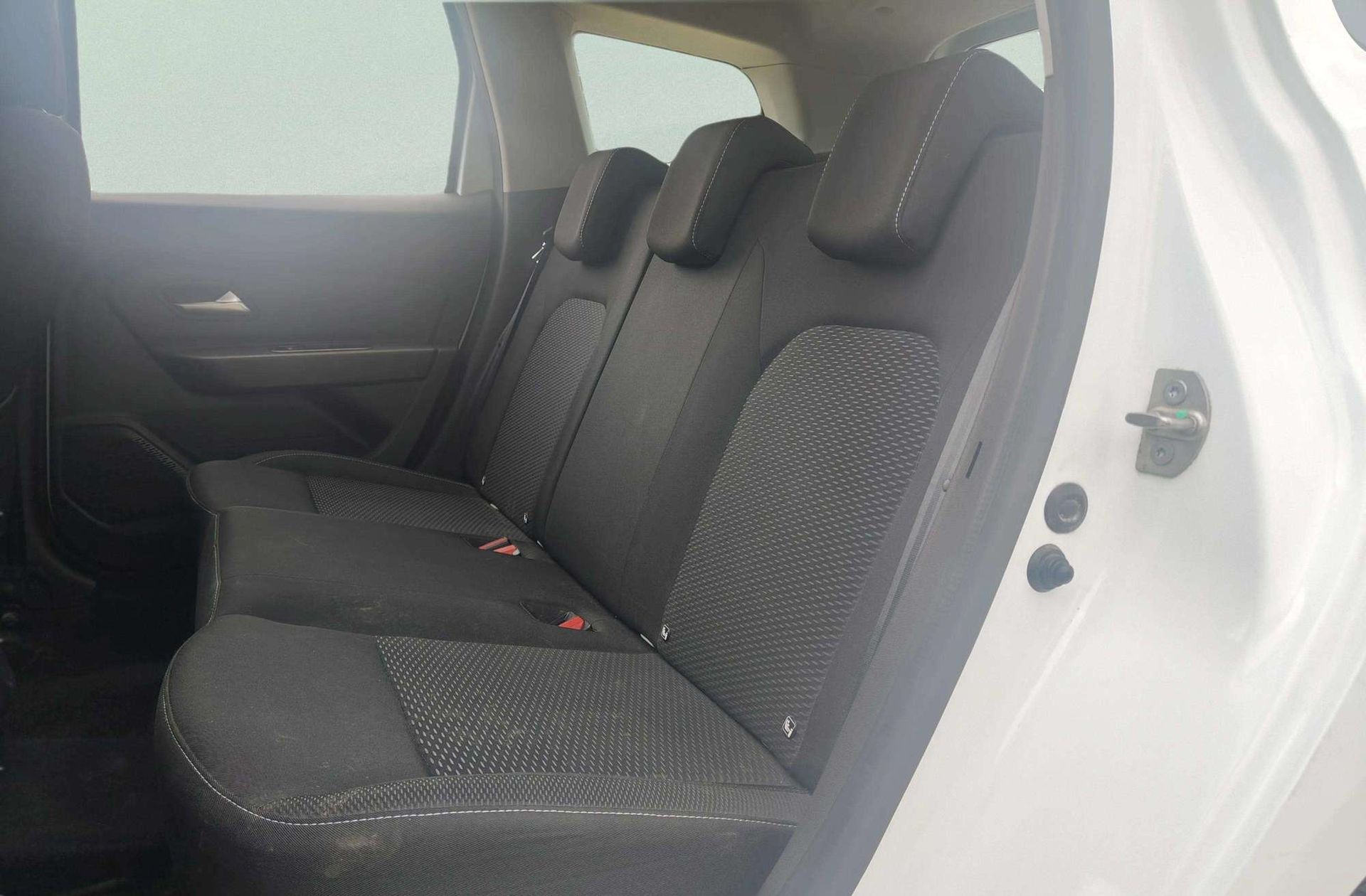 Dacia Duster Essential TCe 4x2 - foto 10