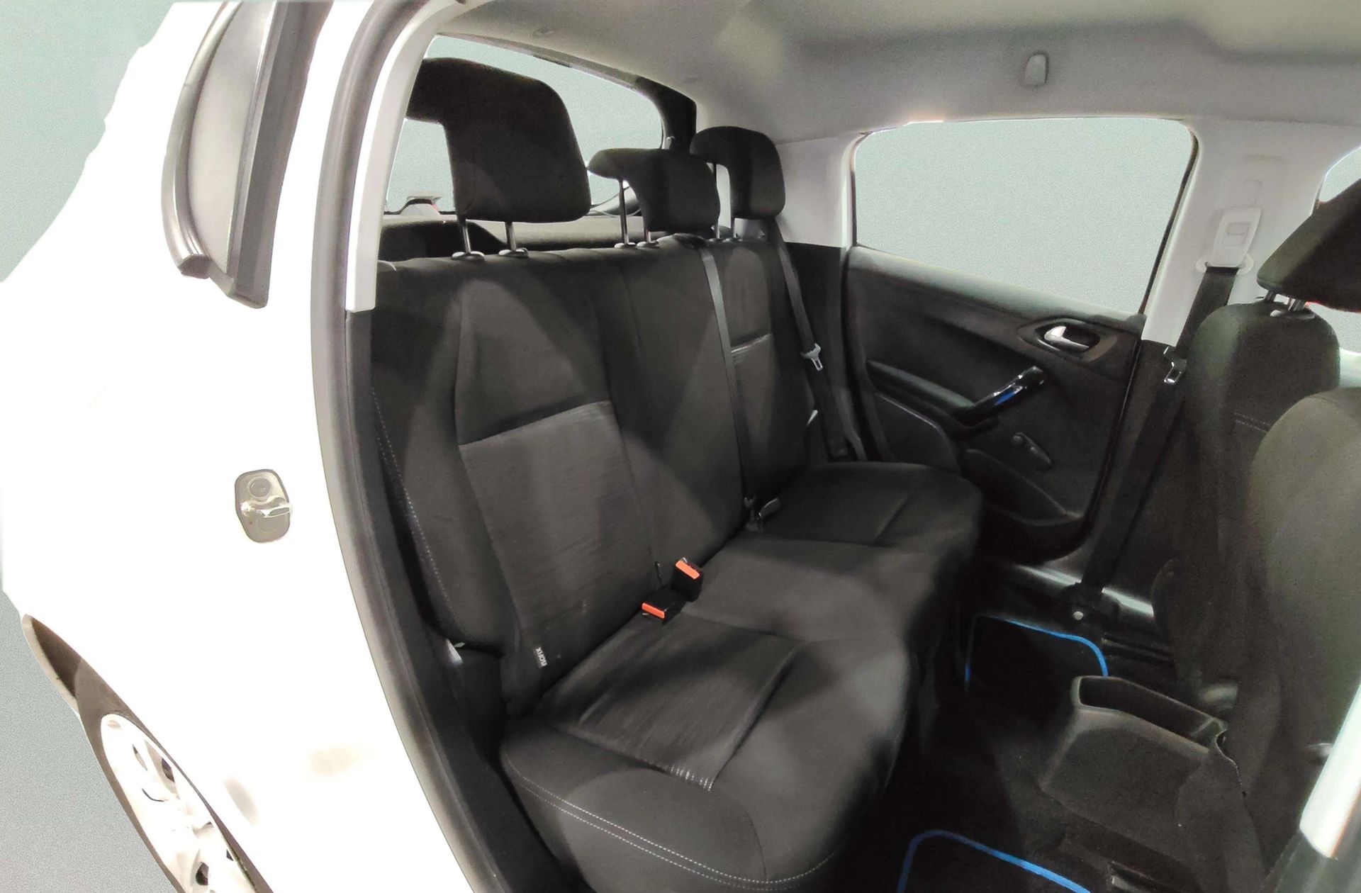 Peugeot 208 1.6 BlueHDi Access - foto 13