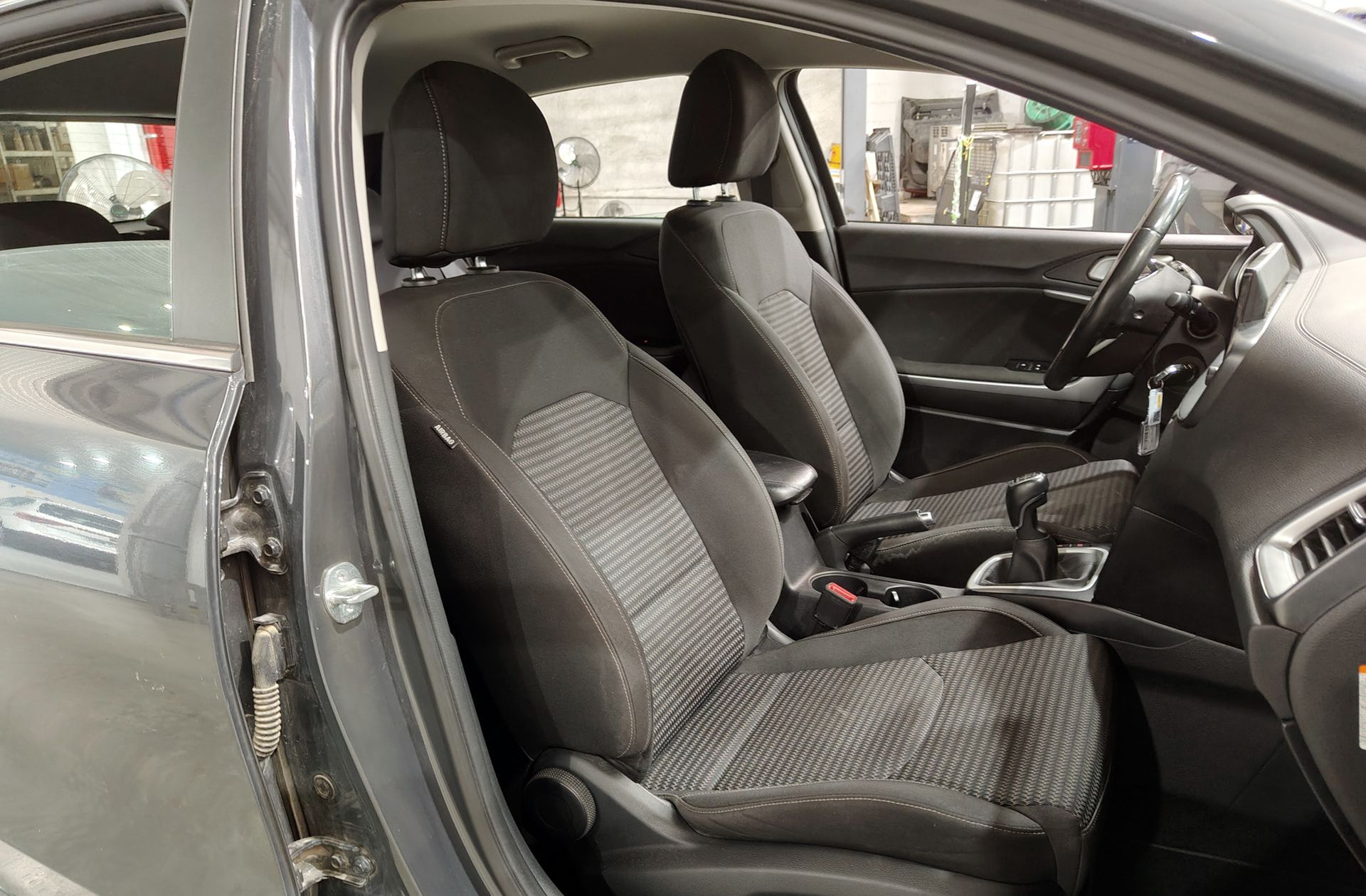 Kia Ceed 1.6 MHEV iMT Drive - foto 16