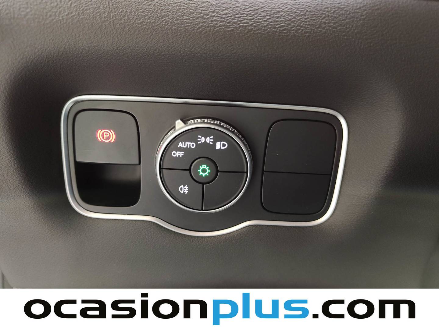 EBRO S800 EBRO S800 1.6 TGDI Premium DCT (147 CV) 7 Plazas de segunda mano