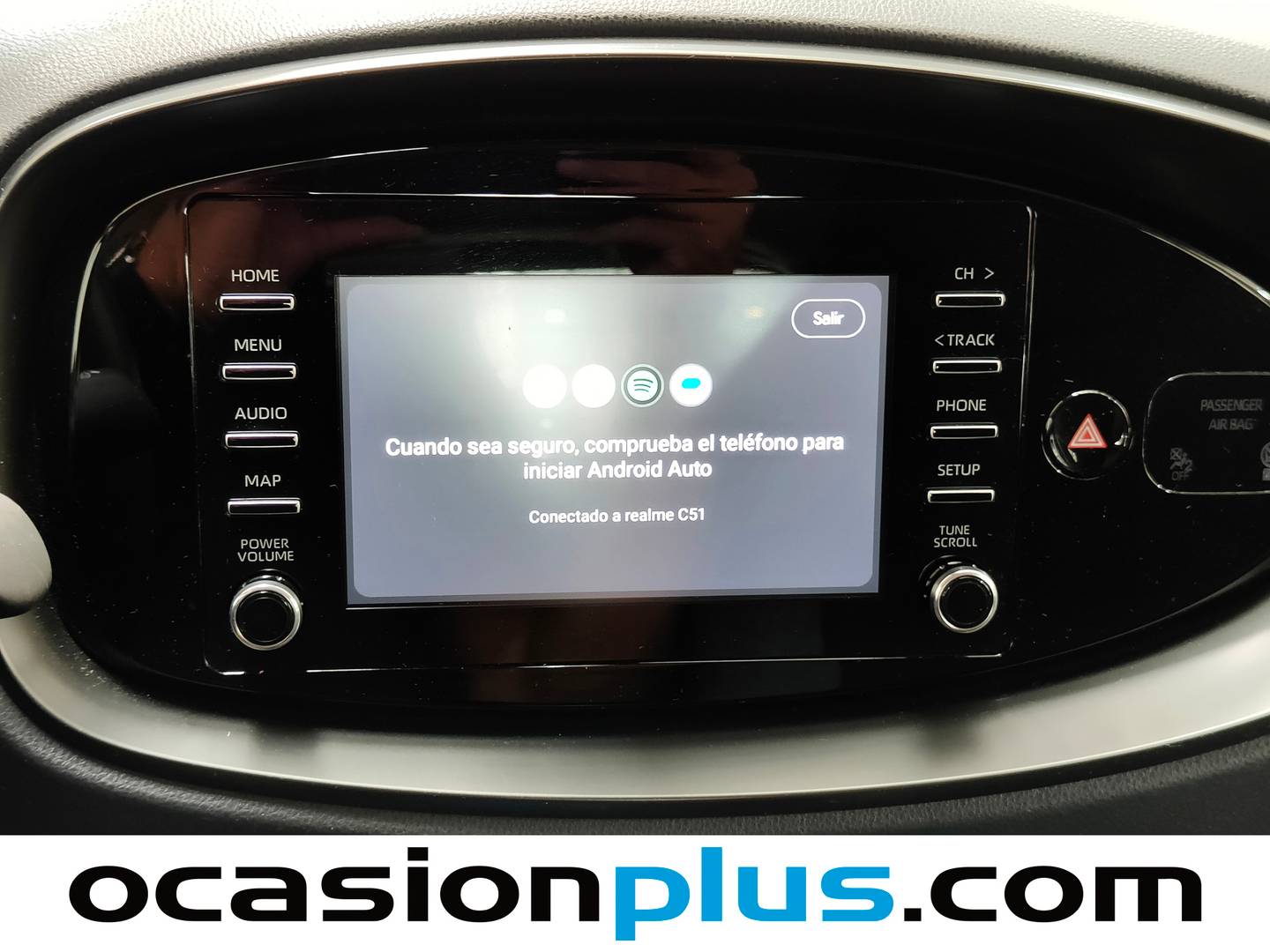 Equipamiento del Toyota Aygo X Cross Toyota Aygo X Cross 1.0 VVT-I Play (72 CV)