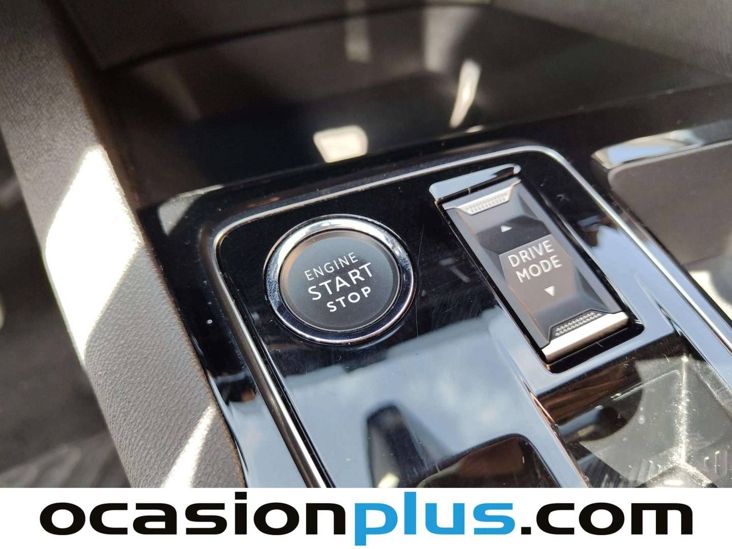 Foto Peugeot 3008 Hybrid Peugeot 3008 Hybrid 300 Allure Pack e-EAT8 (300 CV)