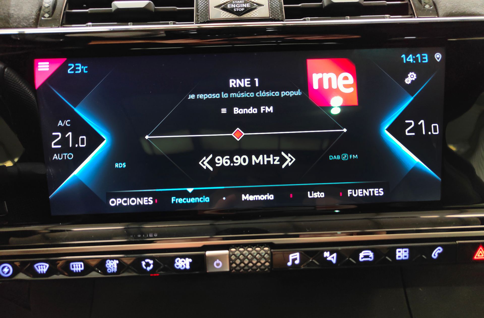 DS 7 Crossback E-Tense 300 Performance Line+ 4WD - foto 36