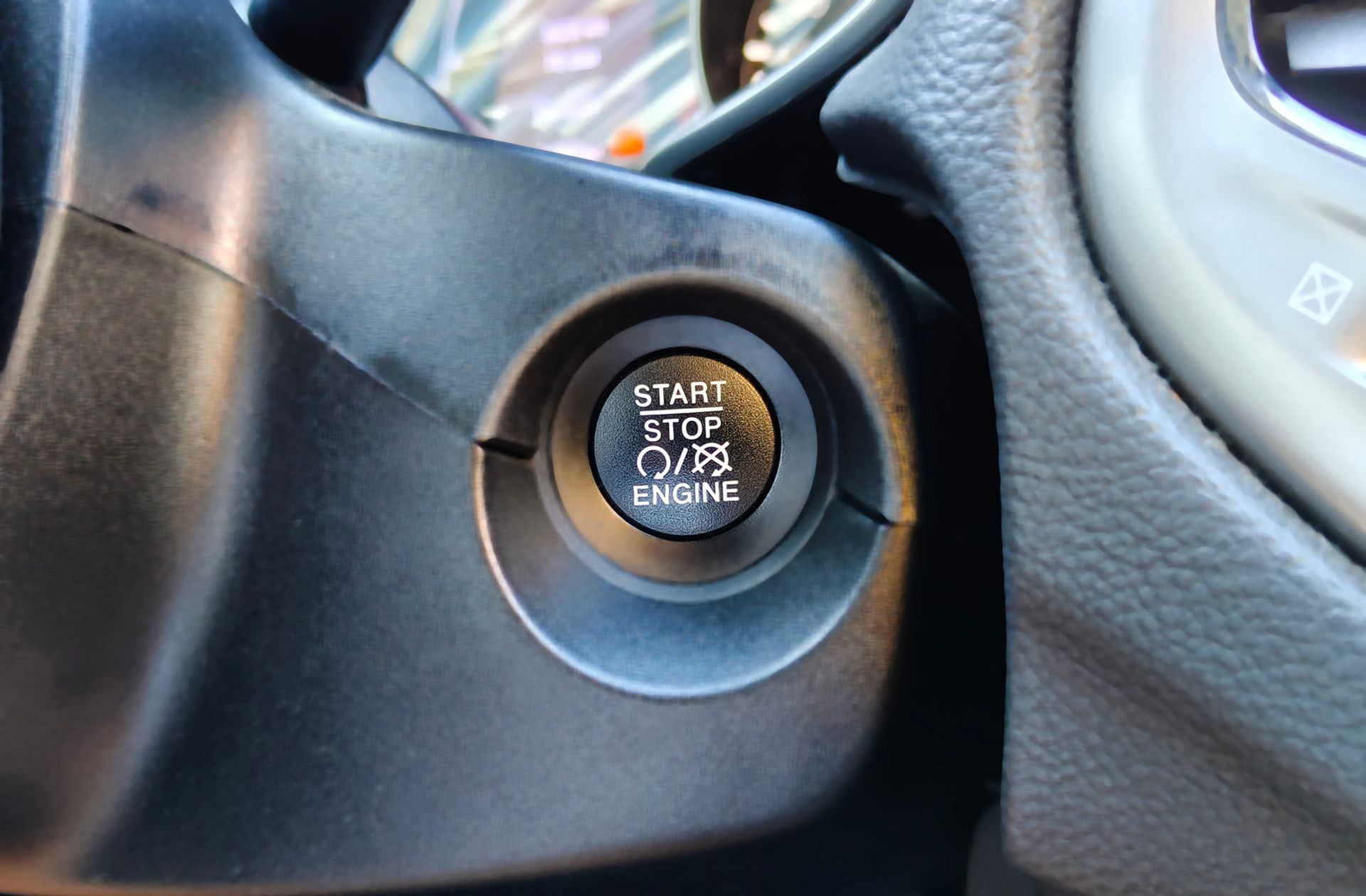 Jeep Compass 2.0 MultiJet Longitude 4x4 AD - foto 38
