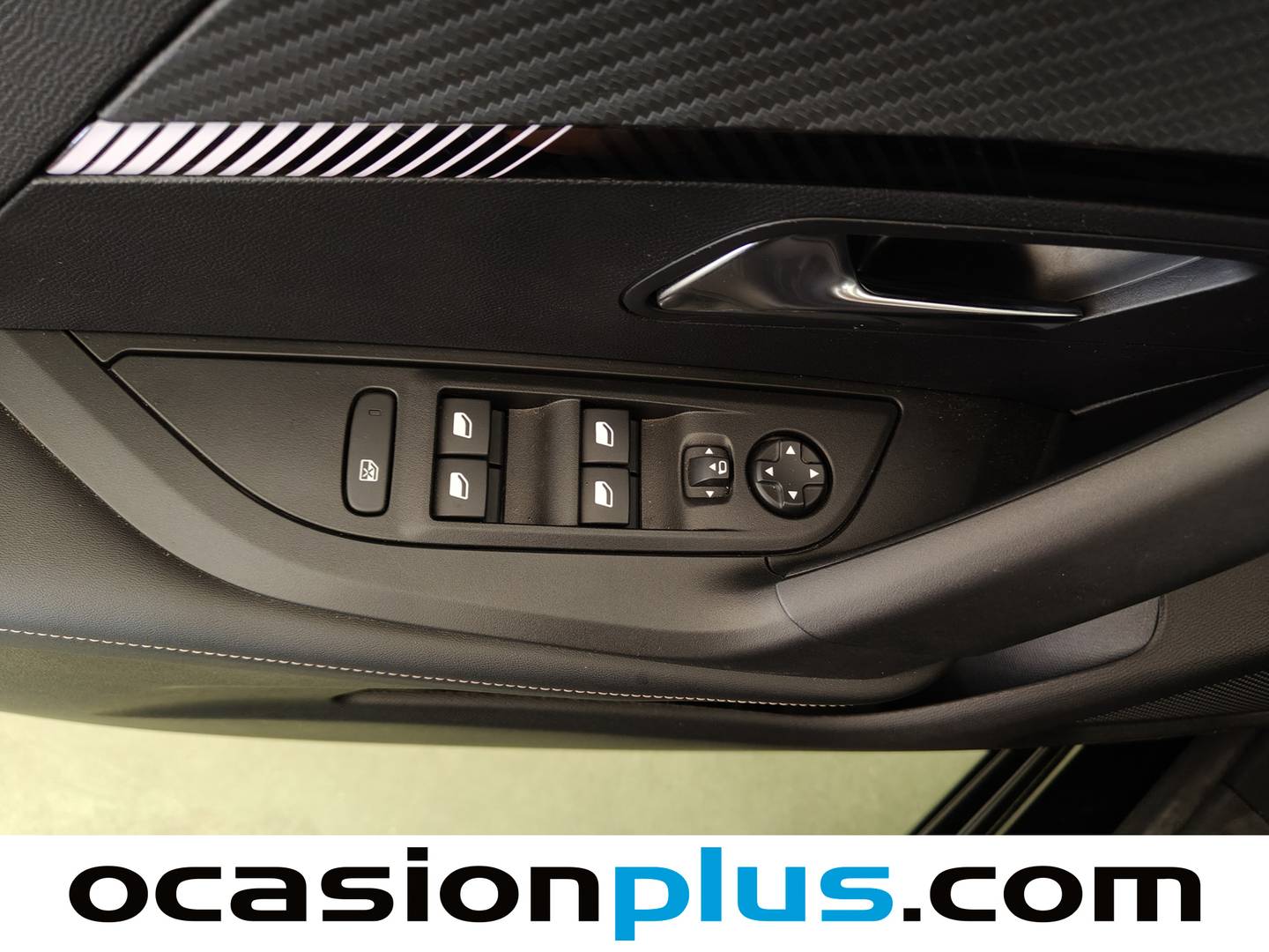 Foto Peugeot 2008 Peugeot 2008 PureTech 100 S&S Allure (100 CV)