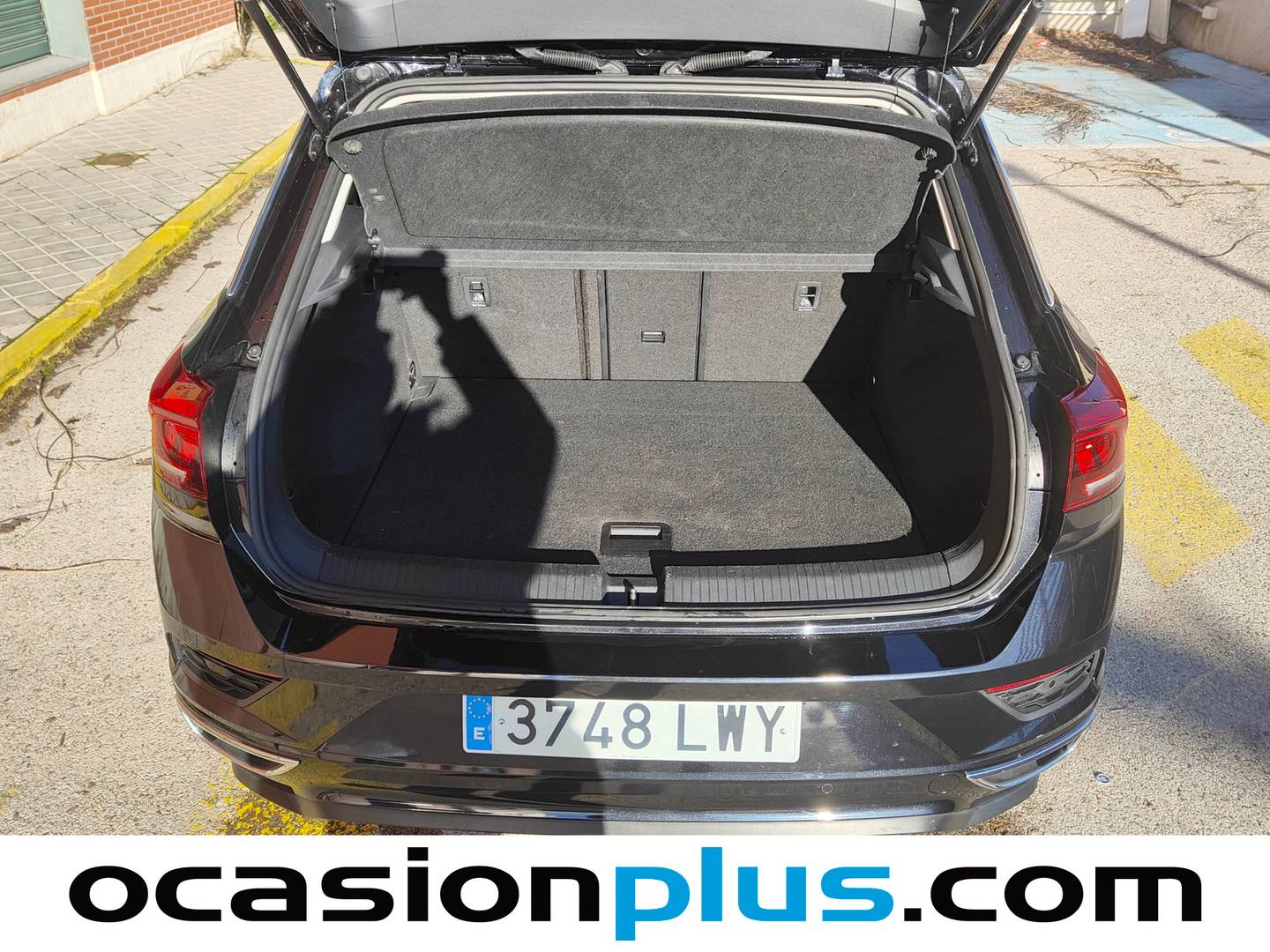 Foto Volkswagen T-Roc Volkswagen T-Roc Advance R-Line 1.0 TSI (110 CV)