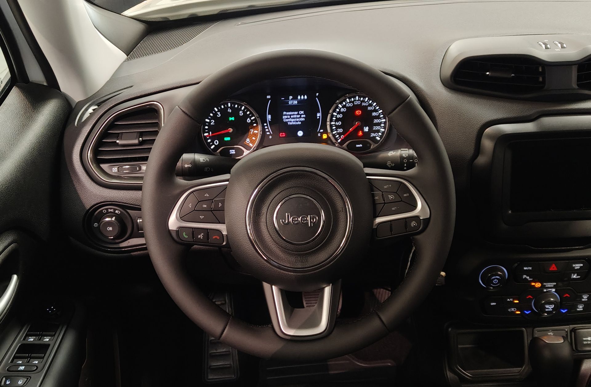 Jeep Renegade eHybrid Longitude ATX - foto 18