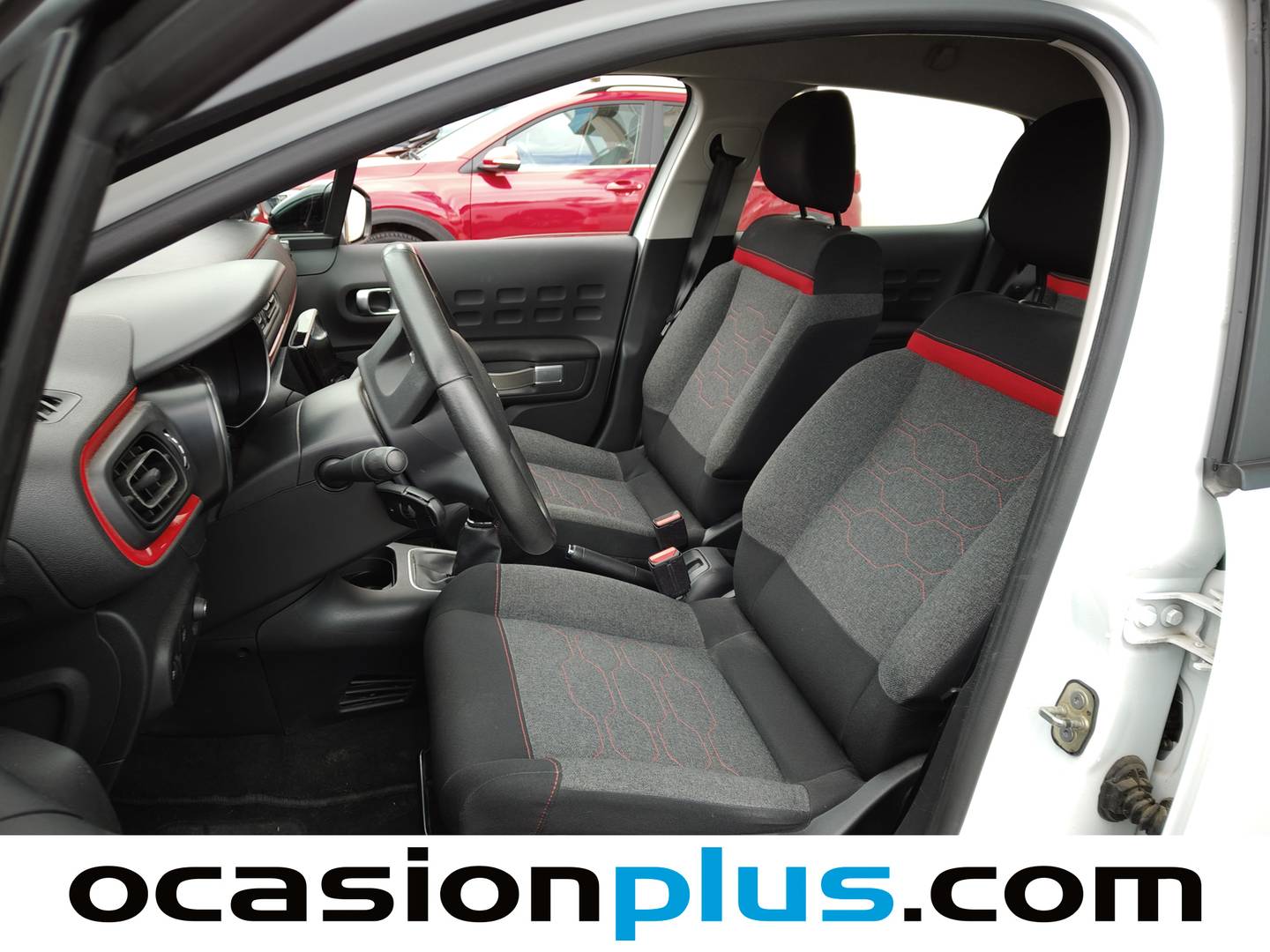 Foto asientos delanteros Citroën C3 Citroen C3 PureTech 82 Feel (83 CV)