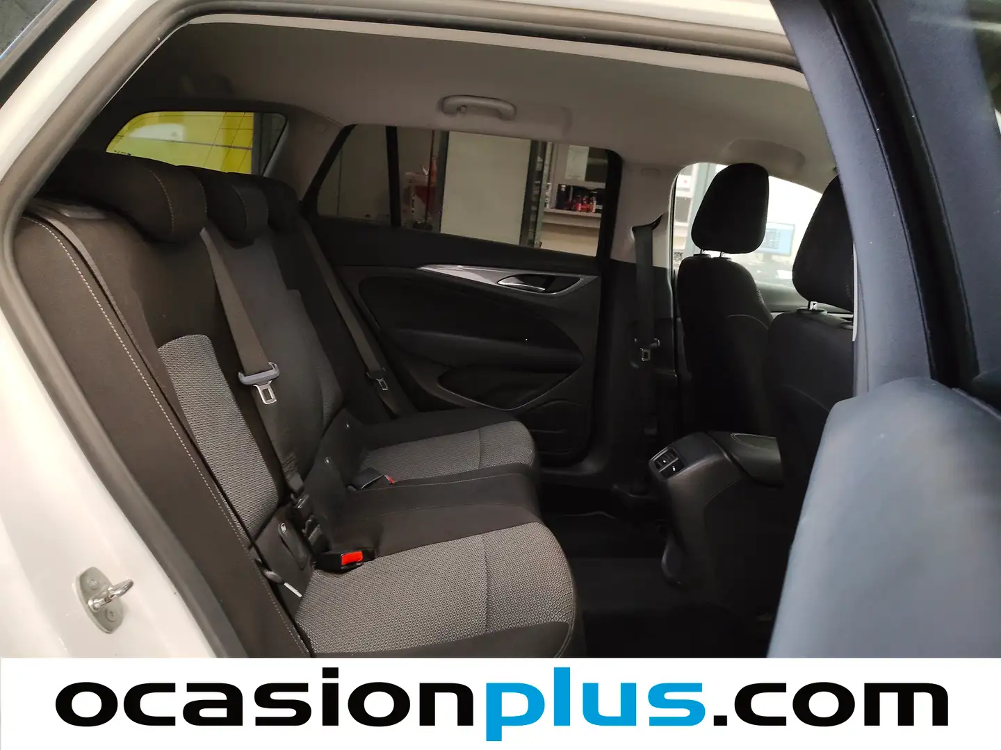 Foto Opel Insignia Opel Insignia Sports Tourer 1.6 CDTI S&S ecoTEC Selective (136 CV)