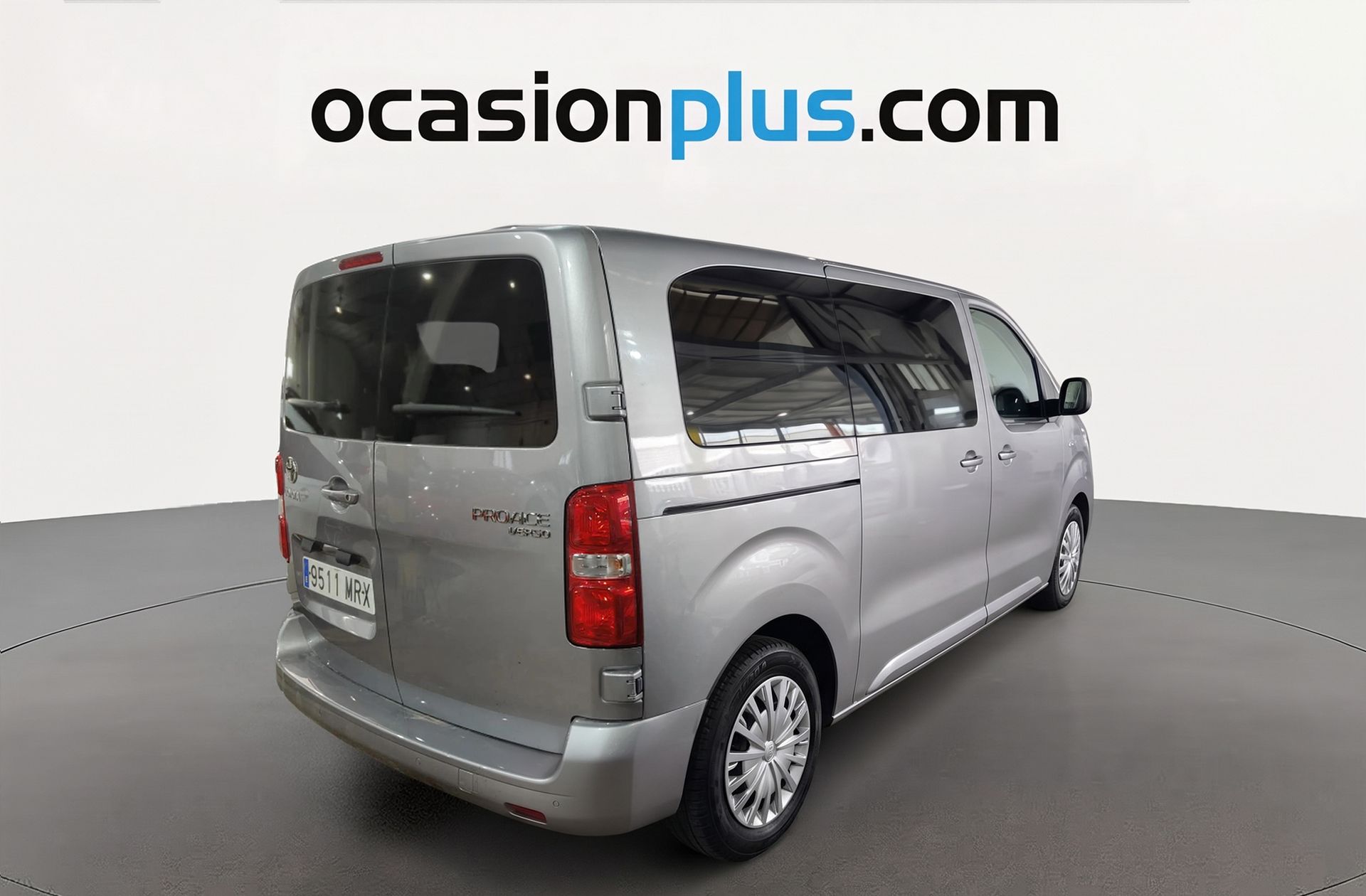 Toyota Proace Verso 2.0D VX Plus Shuttle L1 9 plazas - foto 4