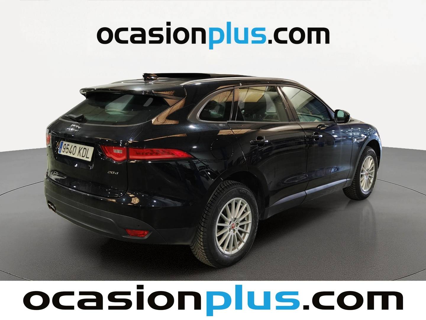 Foto Jaguar F-Pace Jaguar F-PACE 2.0L i4D Pure AWD (180 CV)