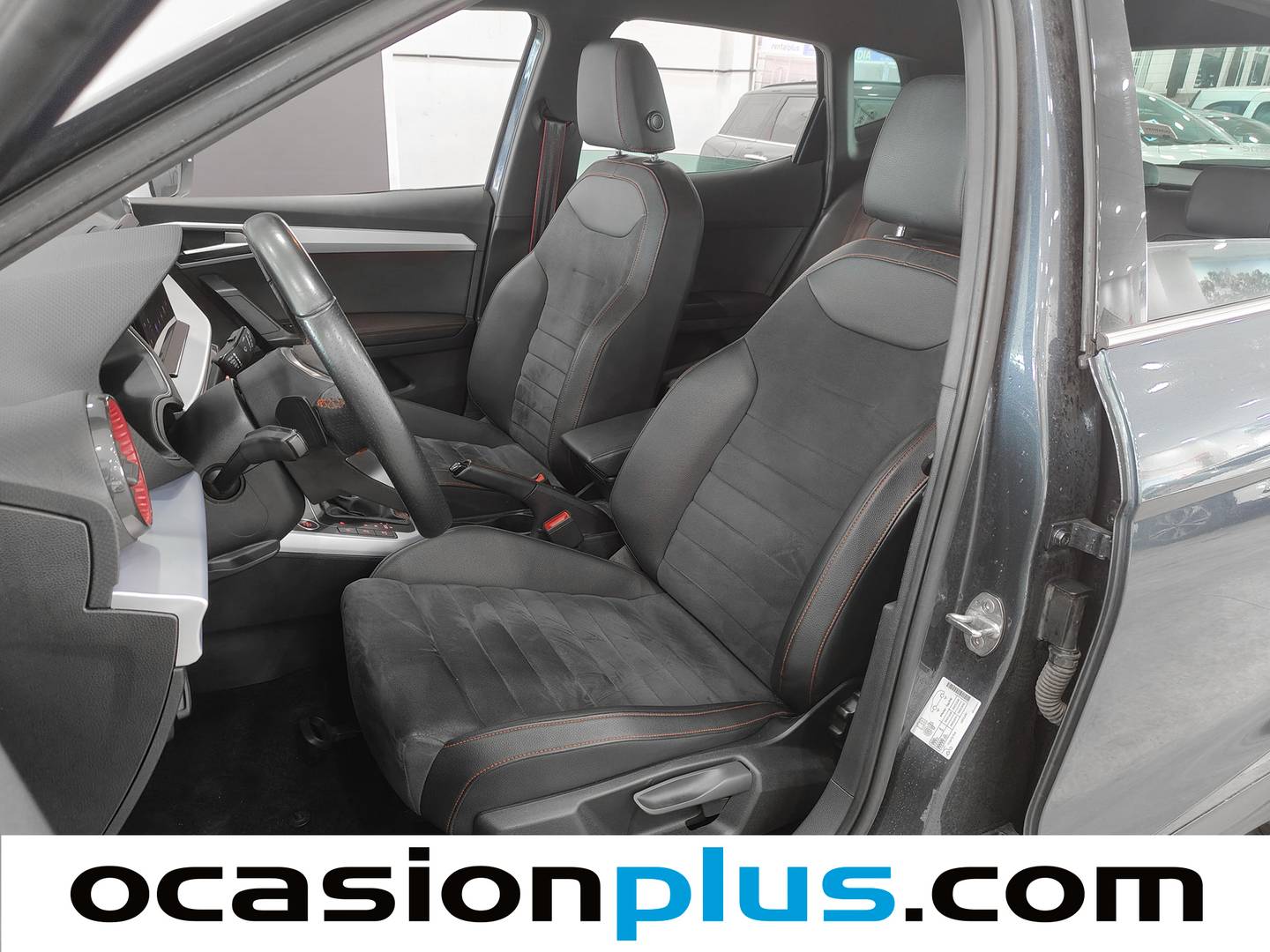 Foto Seat Arona SEAT Arona 1.5 TSI S&S FR XL DSG (150 CV)