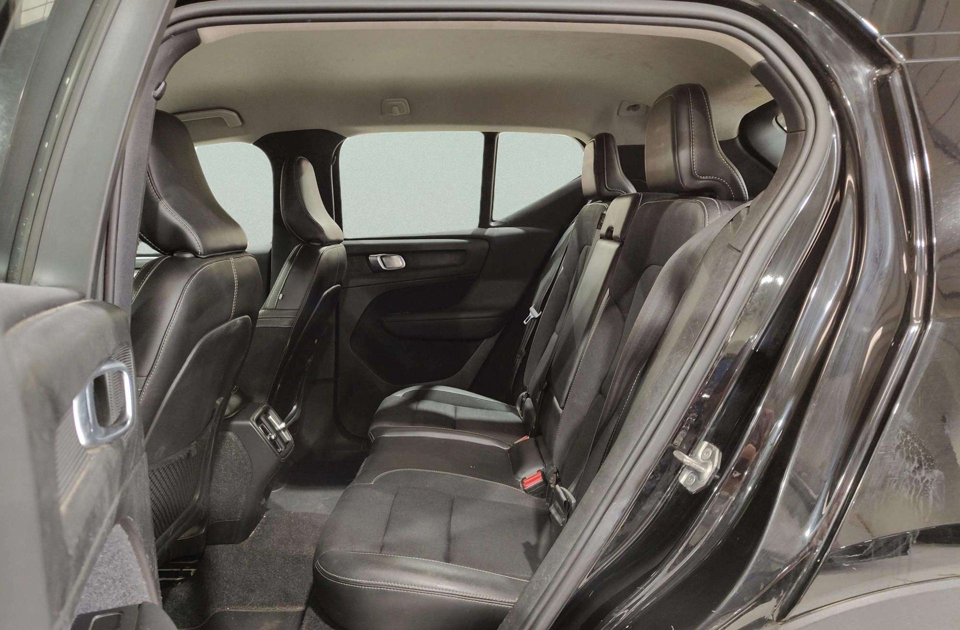 Volvo XC40 T3 Business Plus - foto 12