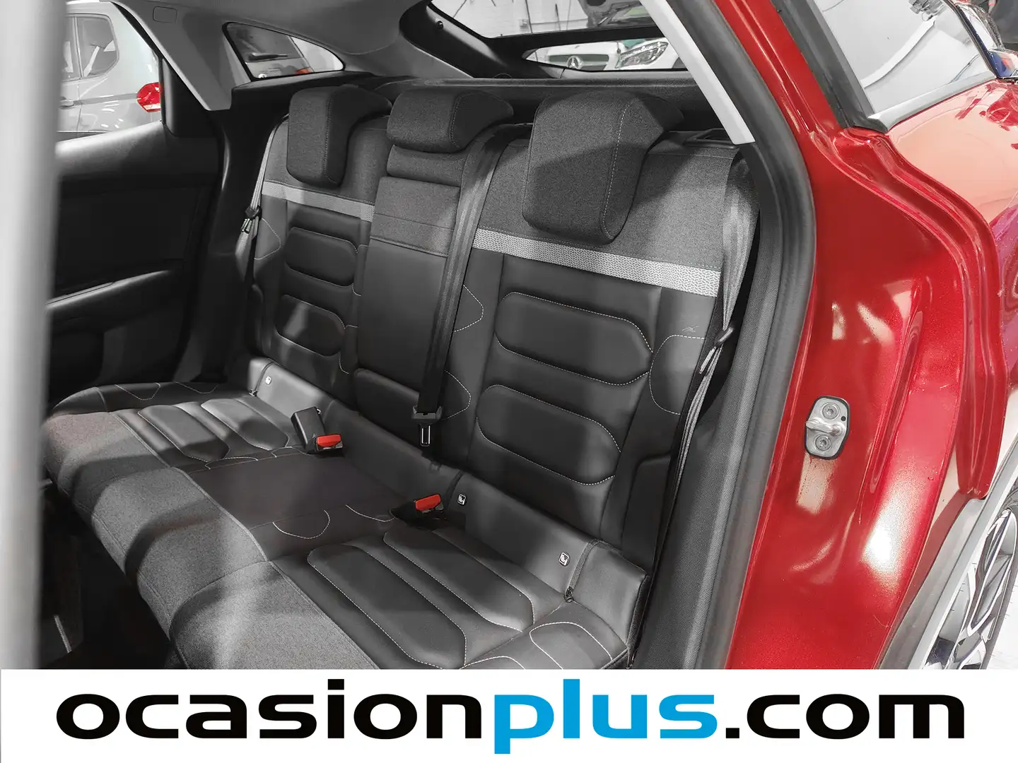 Foto Citroën ë-C4 Citroen ë-C4 eléctrico 50kWh Shine (136 CV)