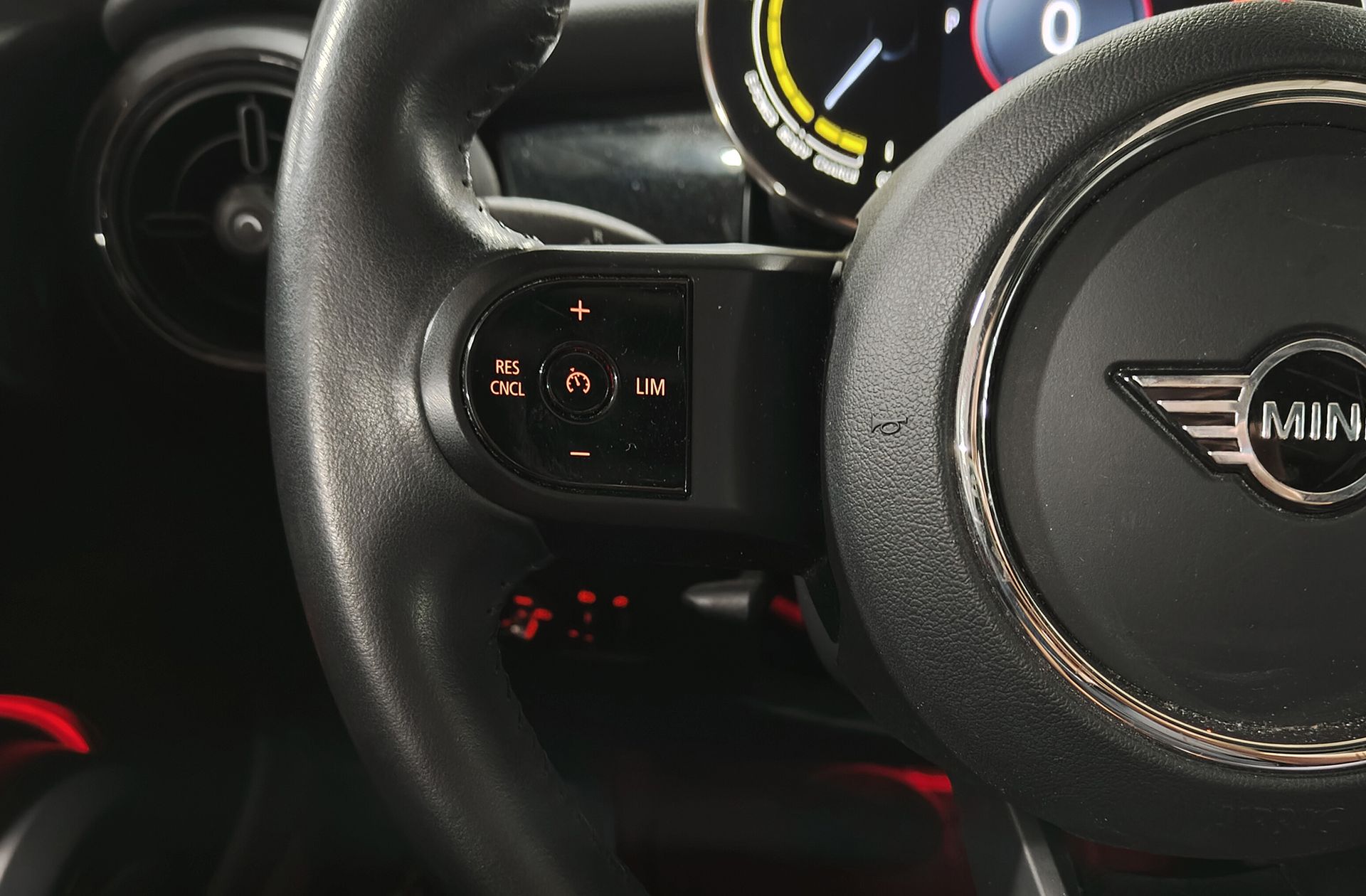 MINI Cooper SE - foto 25