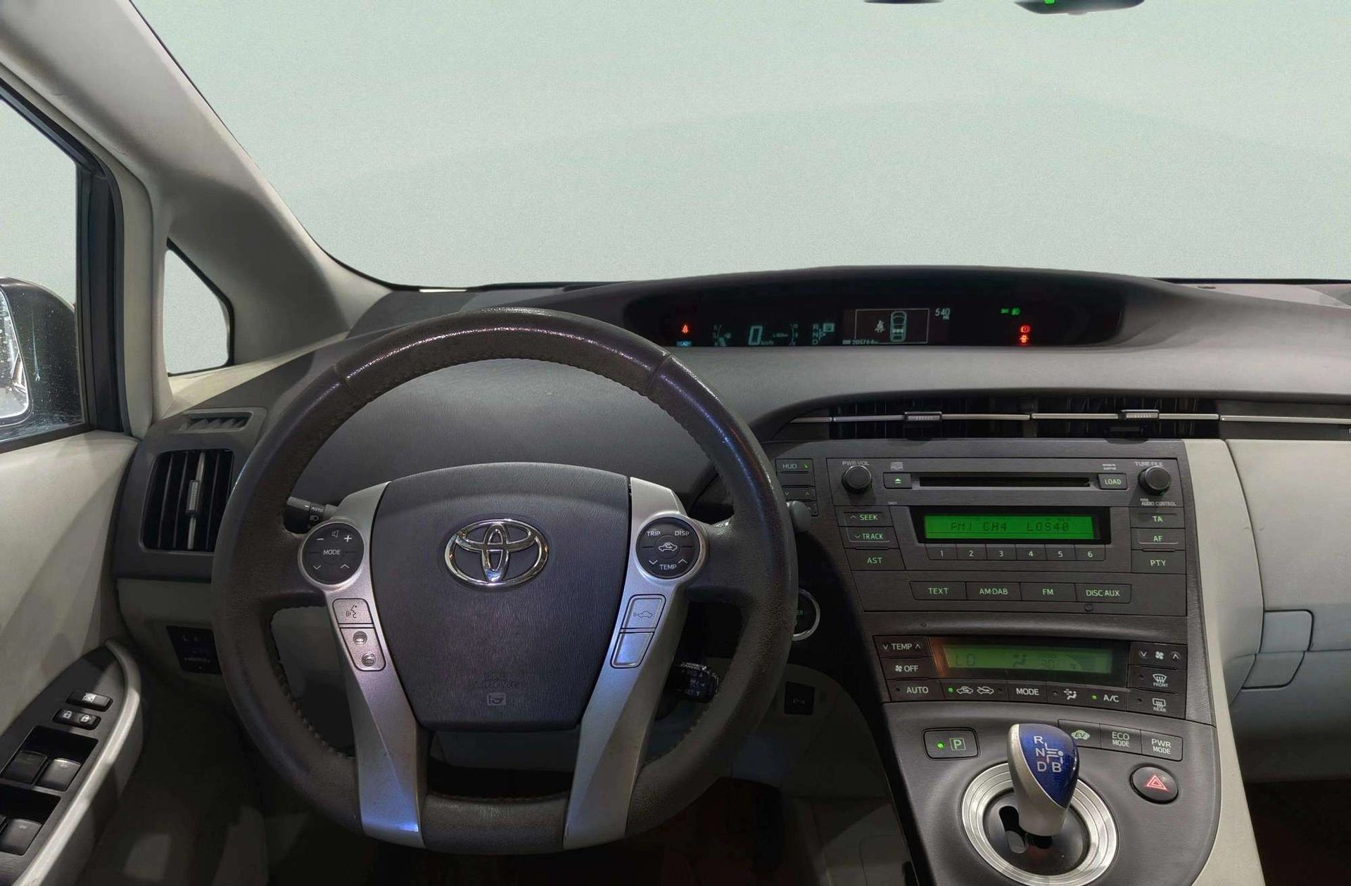 Toyota Prius 1.8 HSD Executive - foto 22
