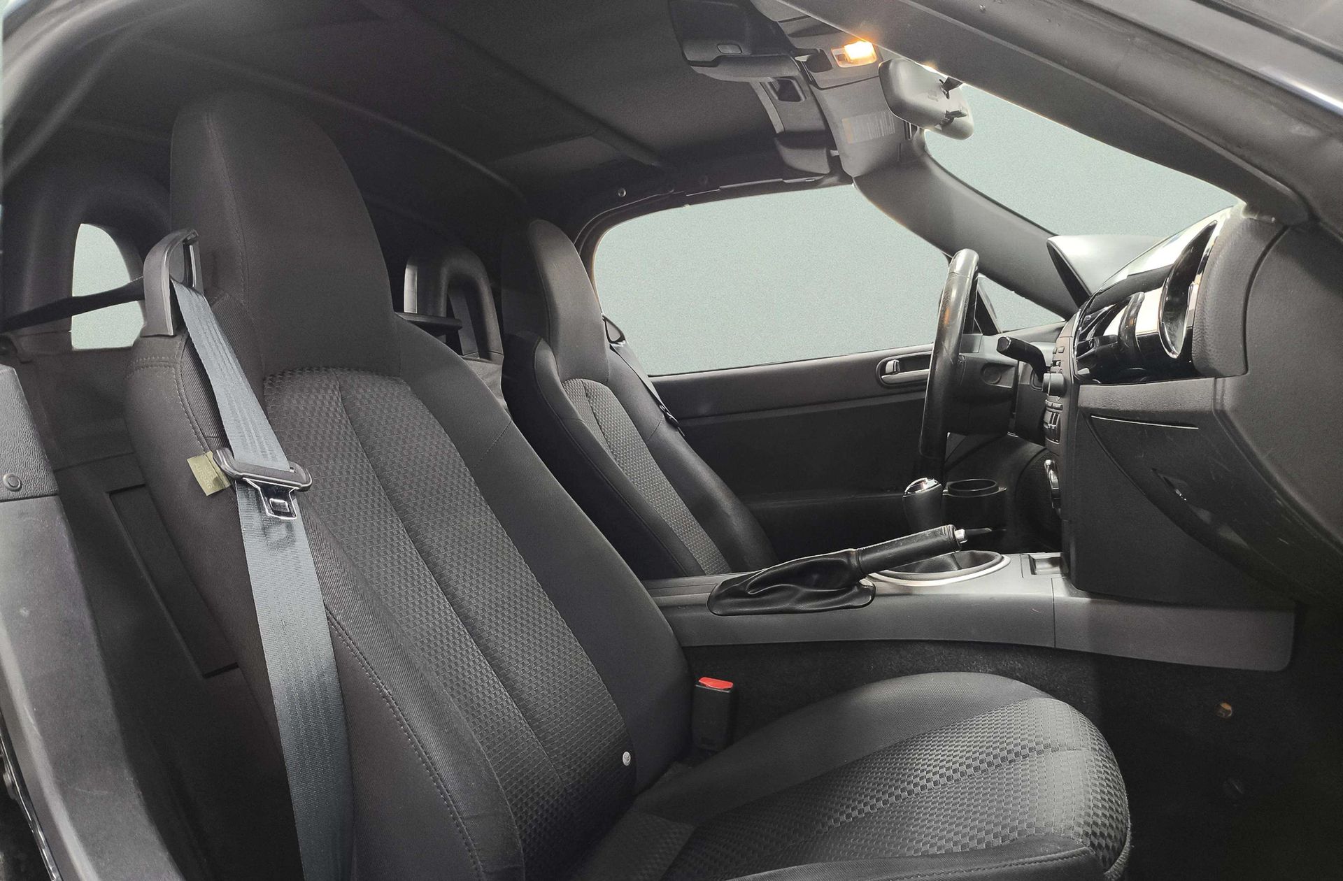 Mazda MX-5 1.8 Active - foto 13