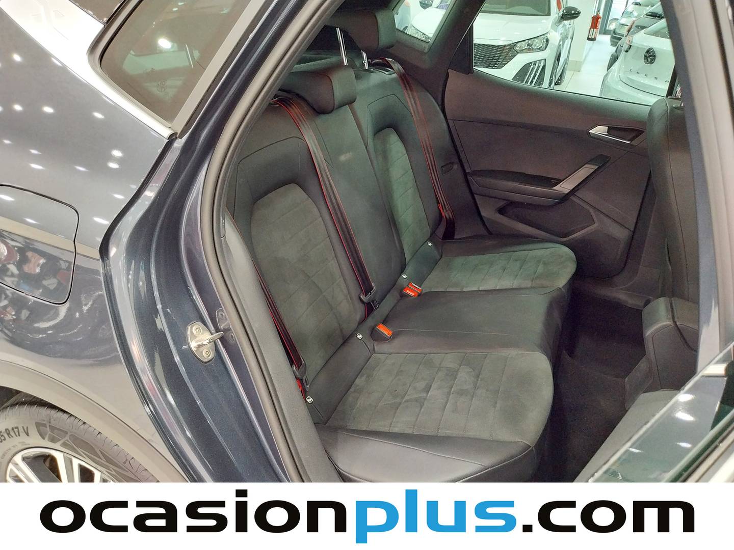 Foto Seat Arona SEAT Arona 1.0 TSI S&S FR XL (115 CV)