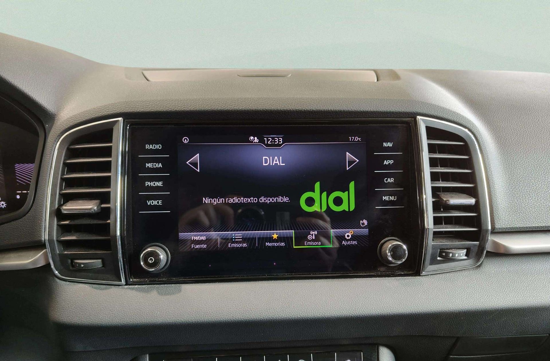 Škoda Karoq 2.0 TDI Selection - foto 33