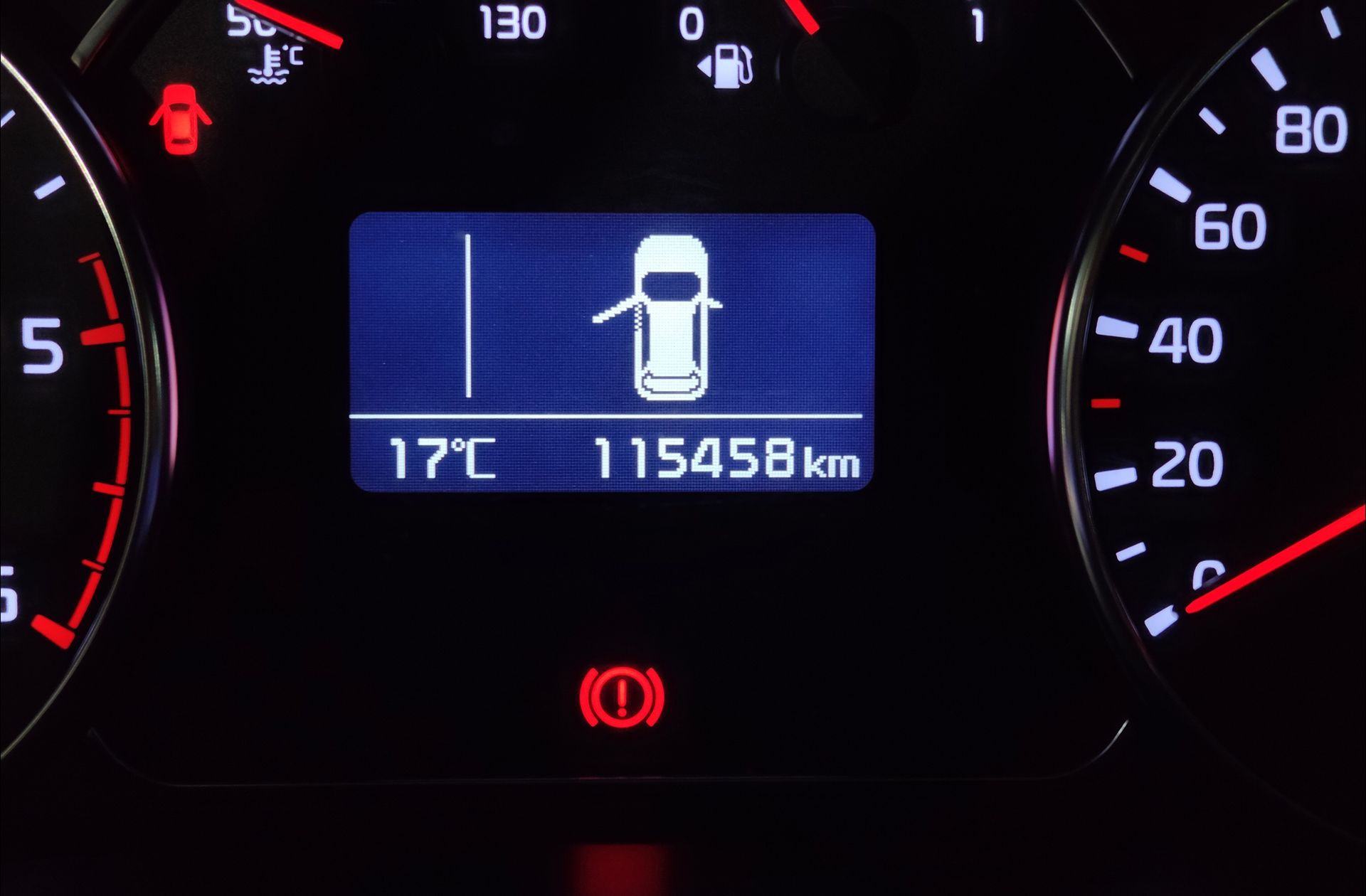 Kia Carens 1.7 CRDi VGT Drive - foto 8