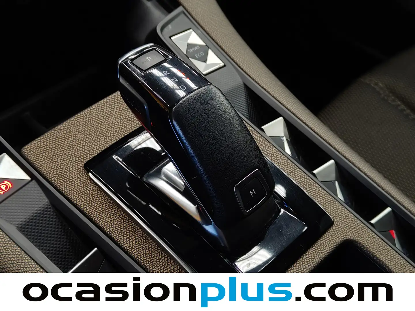 Foto DS DS 7 Crossback DS DS7 Crossback PureTech 130 Bastille+ AT (131 CV)