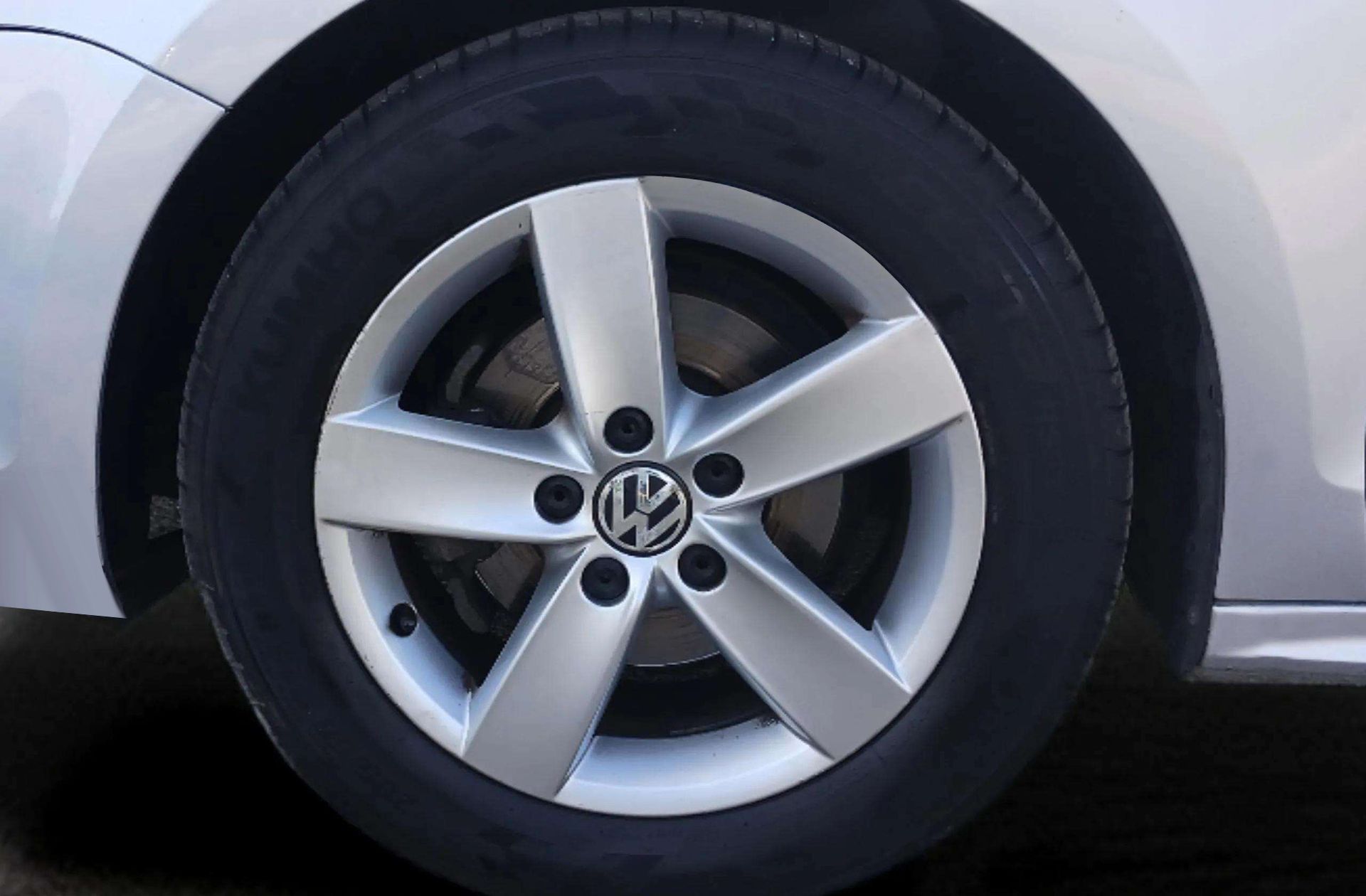 Volkswagen Jetta 1.6 TDI Advance BMT - foto 31