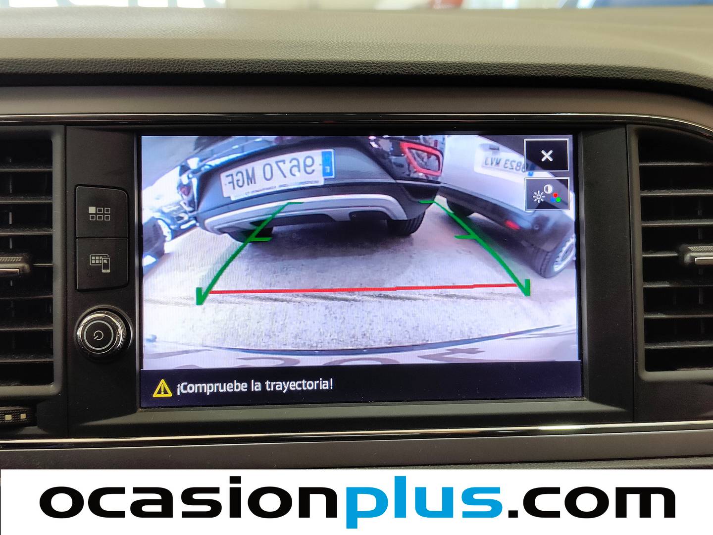 Equipamiento del Seat León Seat León ST 1.6 TDI S&S Style (115 CV)