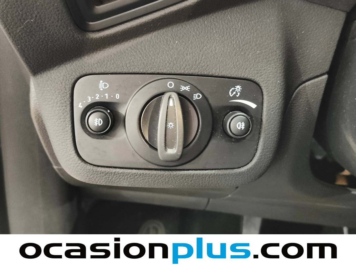 Extras y acabados del Ford C-Max Ford C-Max 1.0 EcoBoost S&S Trend+  (125 CV)