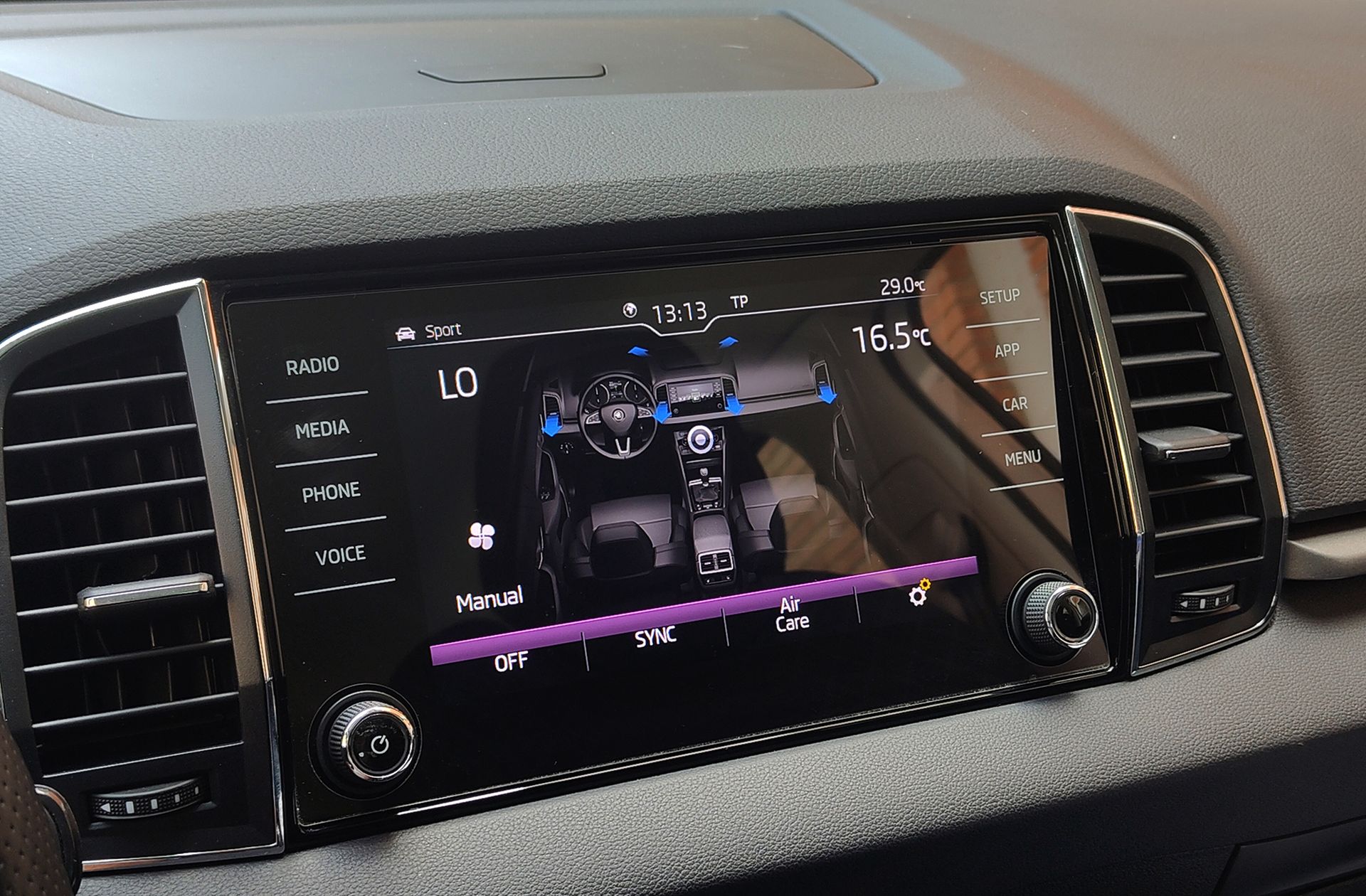 Škoda Karoq 1.6 TDI Ambition - foto 36