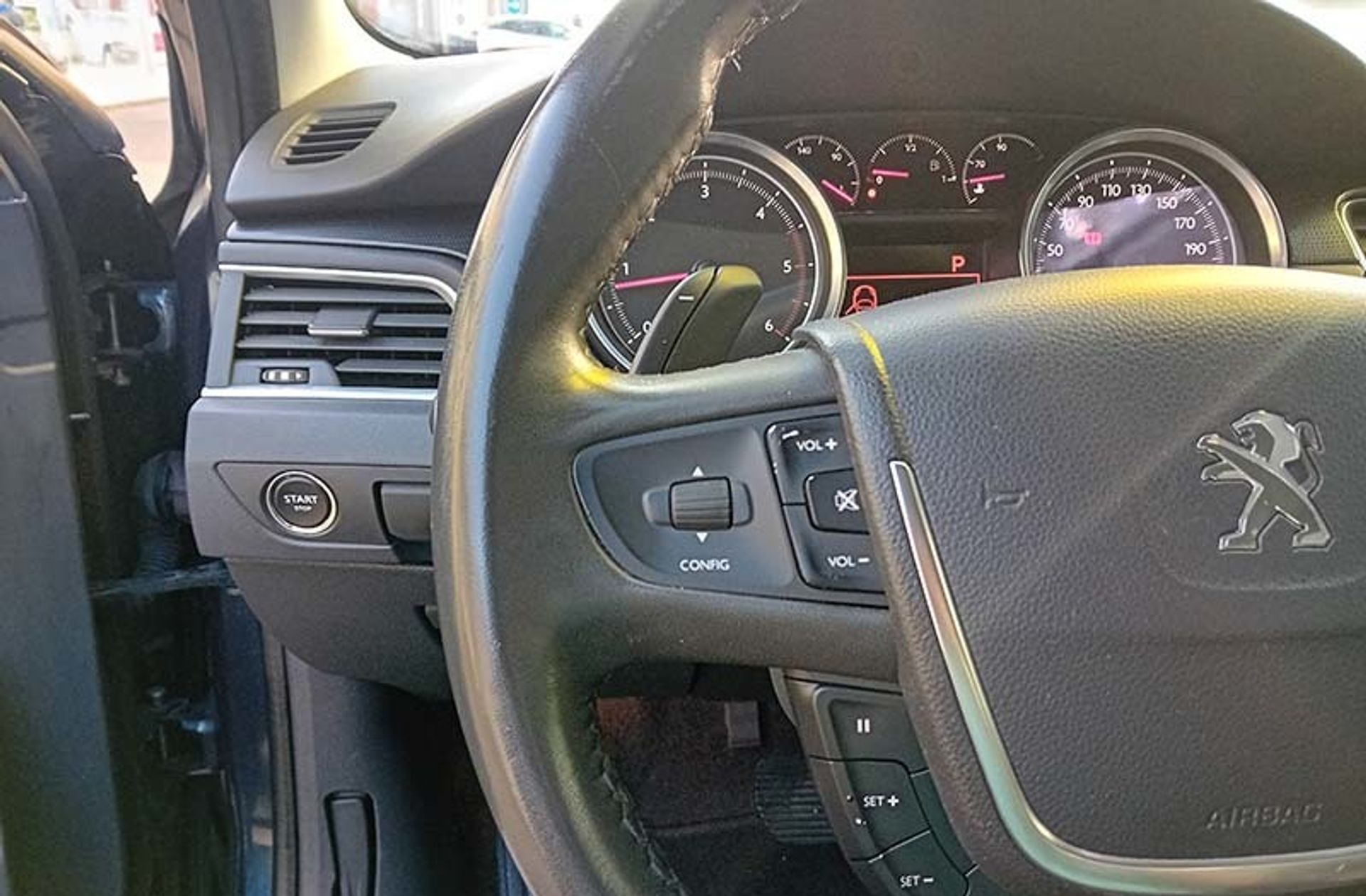 Peugeot 508 2.0 BlueHDi Allure - foto 25