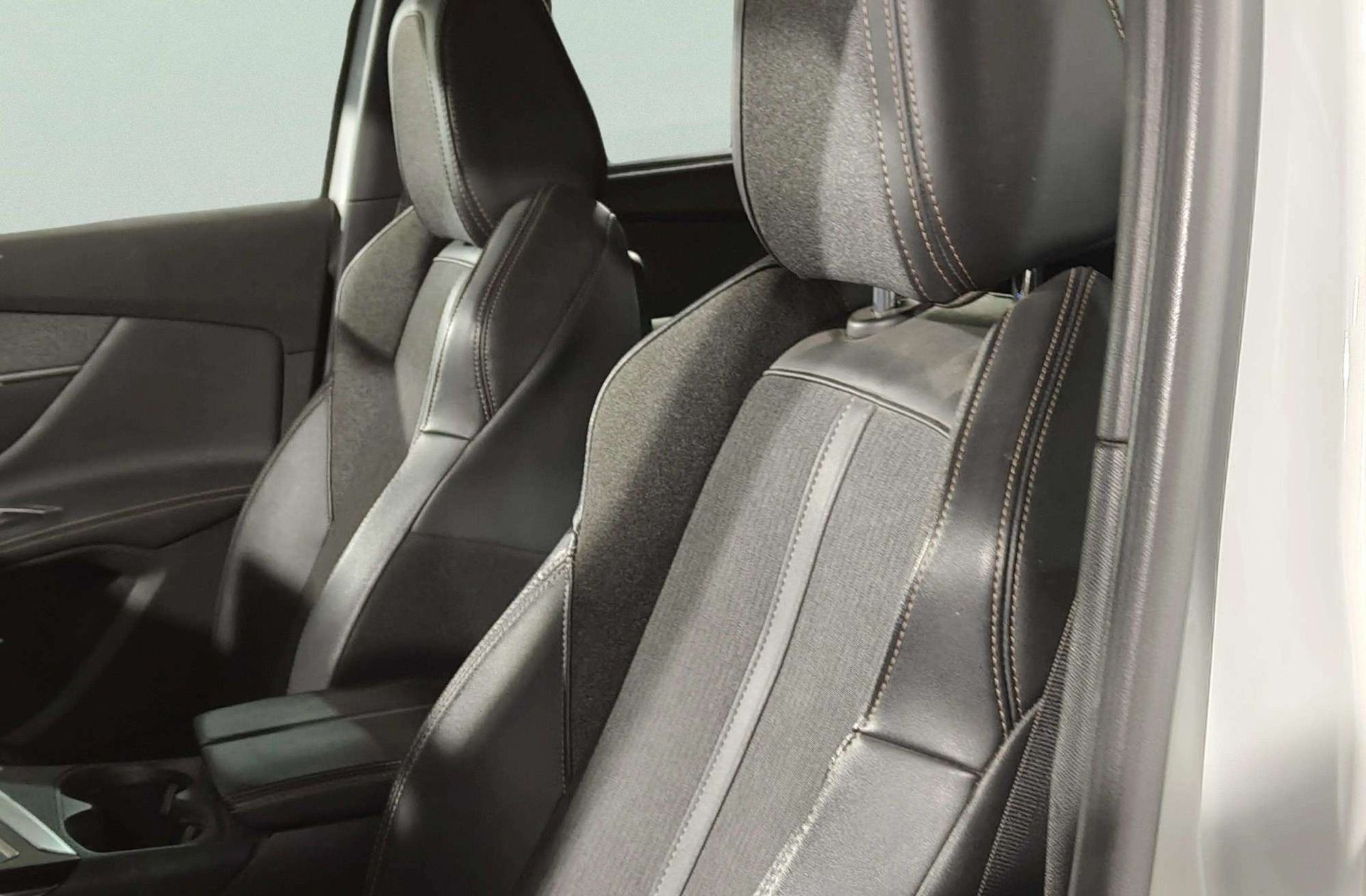Peugeot 5008 BlueHDi 130 GT Line 7 plazas - foto 15