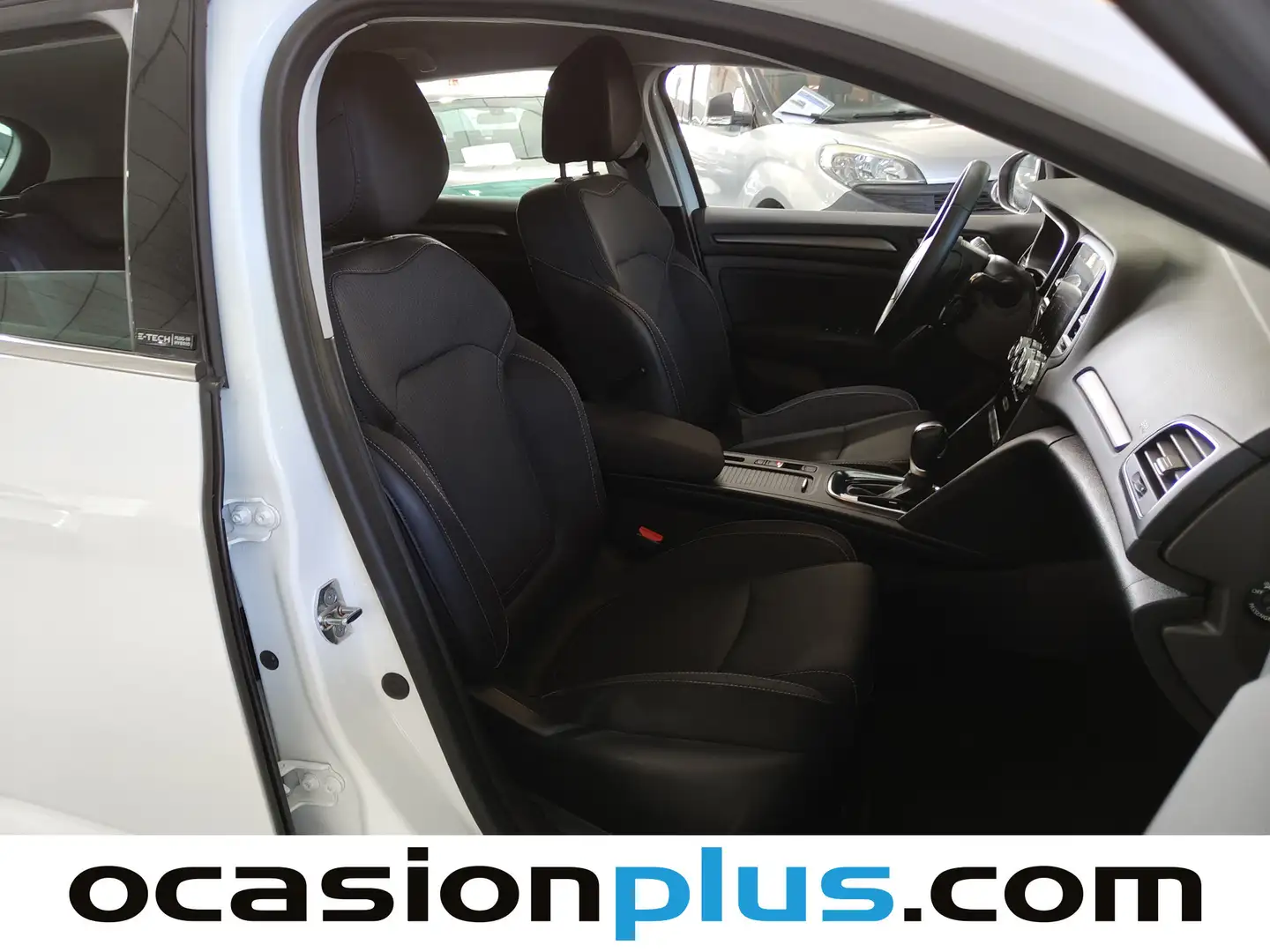 Foto Renault Mégane Renault Megane Sport Tourer E-TECH Intens (160 CV)