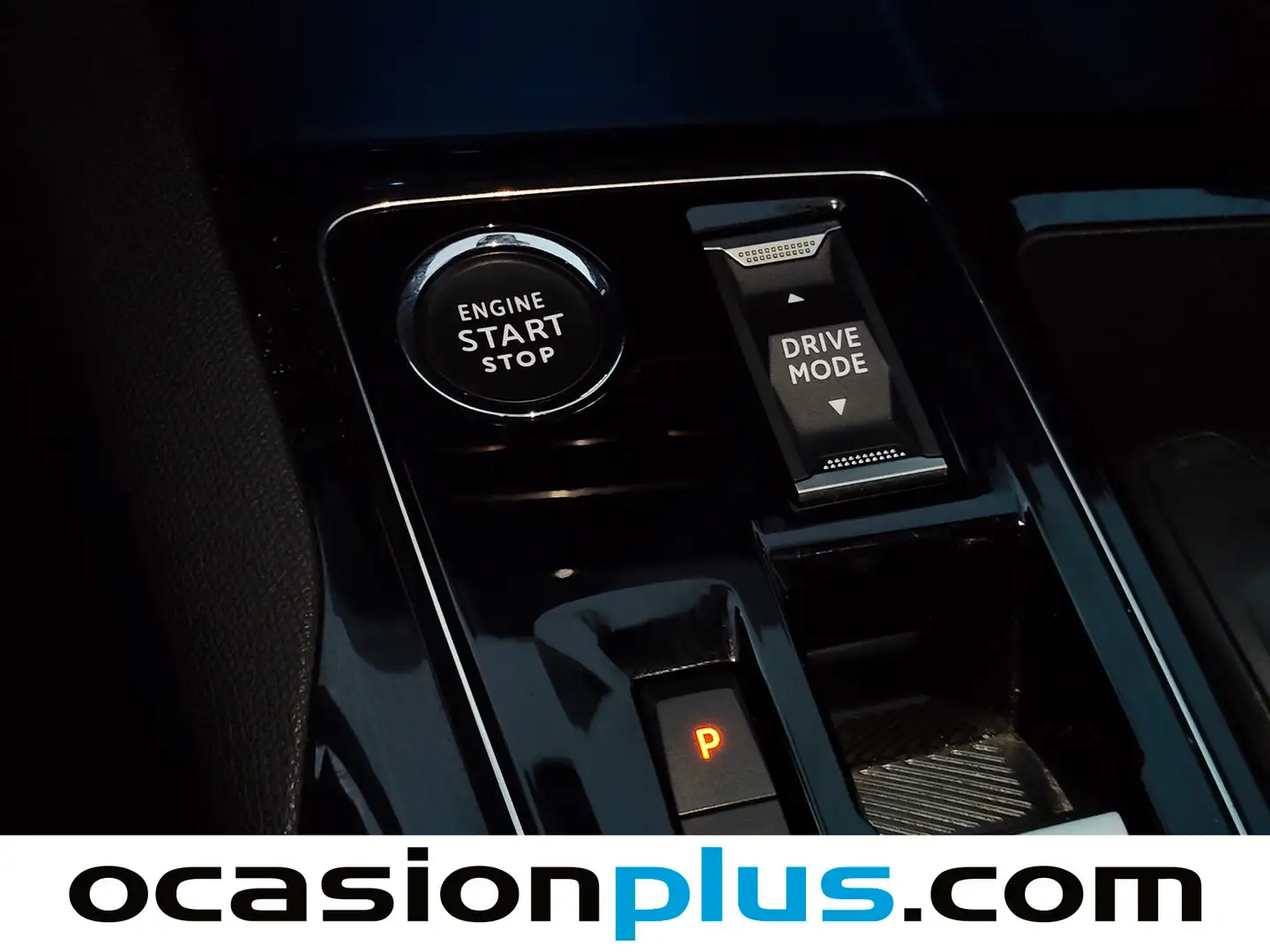 Foto Peugeot 5008 Peugeot 5008 PureTech 130 S&S Allure Pack EAT8 (130 CV) 7 Plazas