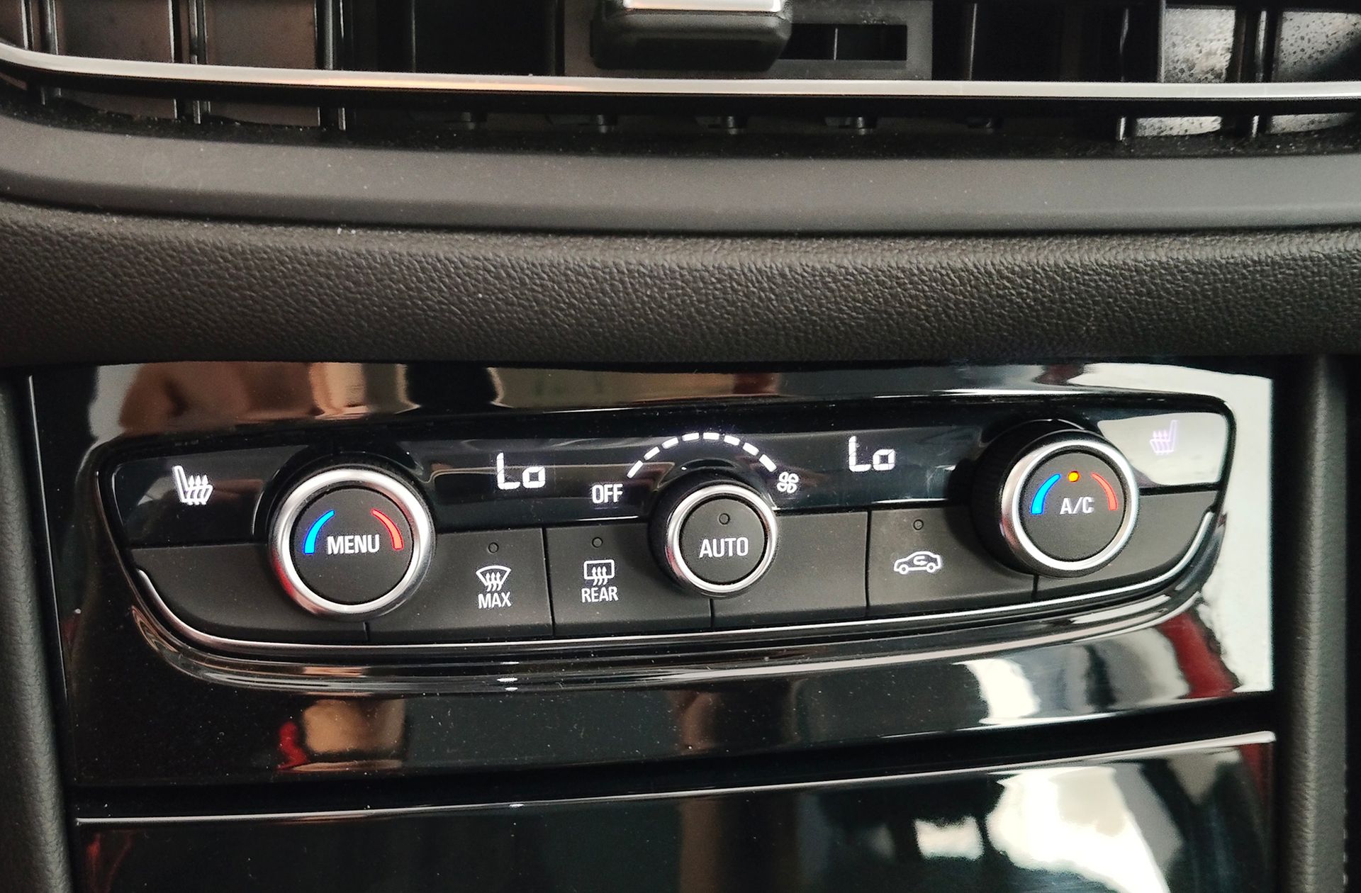 Opel Grandland 1.2 Turbo XHT GS - foto 31