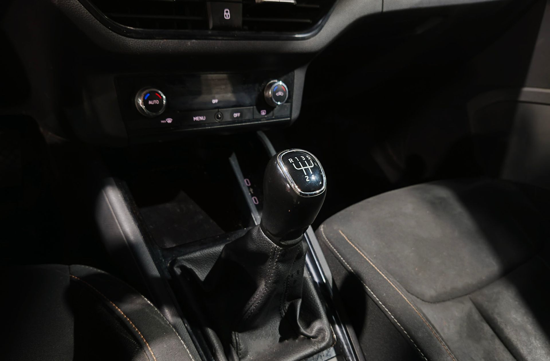 Škoda Kamiq 1.0 TSI Ambition - foto 5