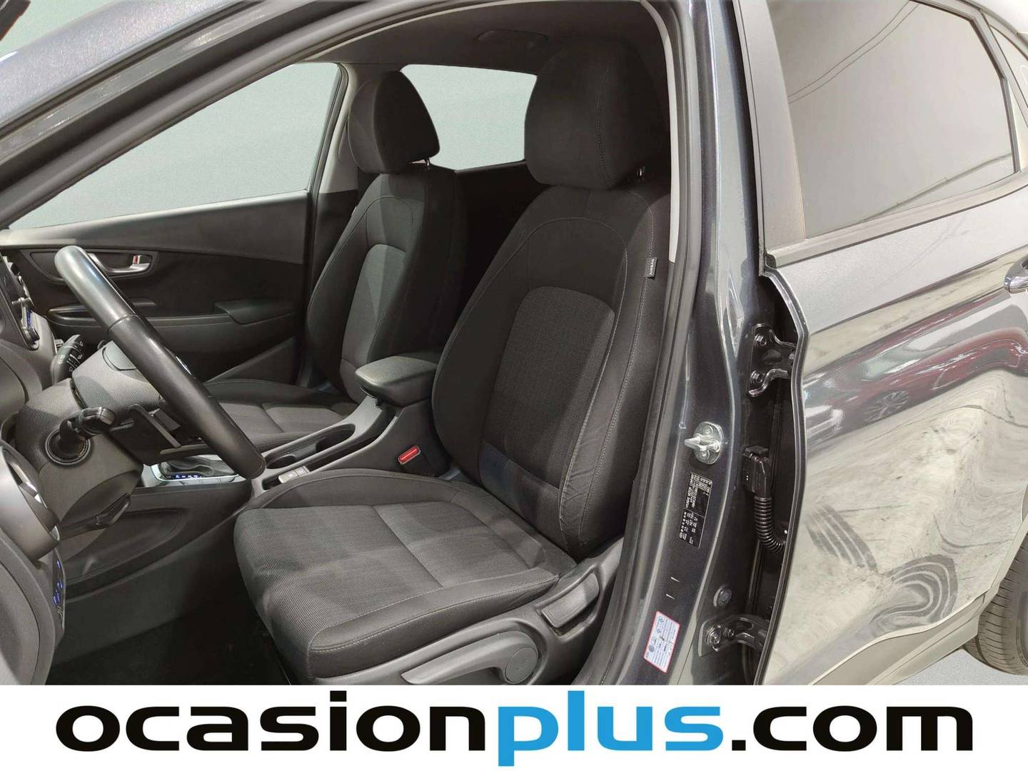 Foto asientos delanteros Hyundai Kona Hyundai Kona 1.6 GDI HEV Maxx DCT (141 CV)