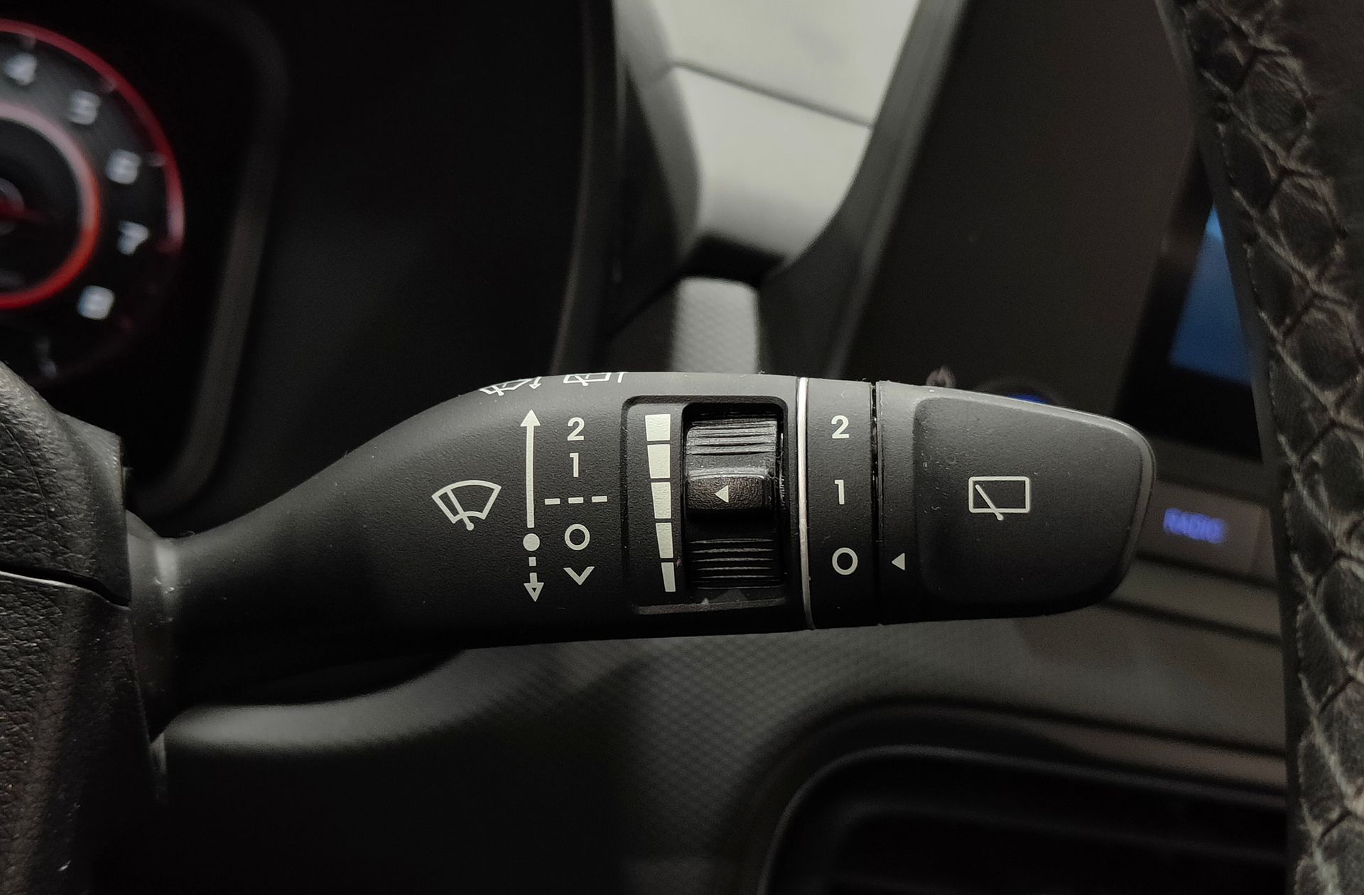 Hyundai Kona 1.6 GDI HEV Maxx DCT - foto 25