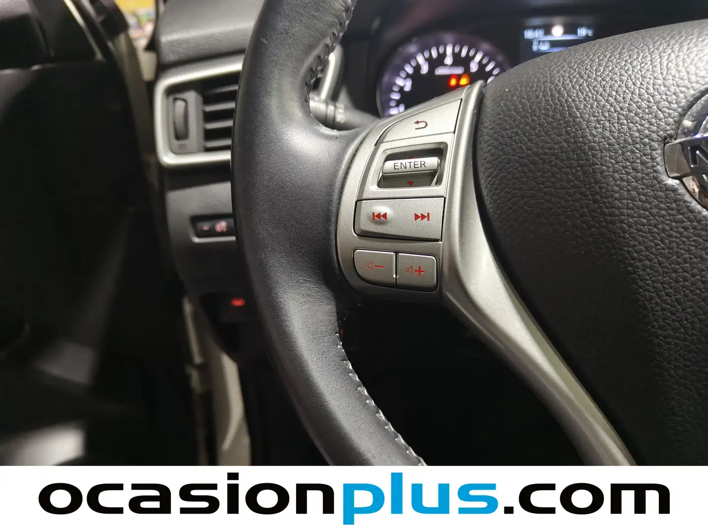 Foto Nissan QASHQAI Nissan Qashqai DIG-T 115 N-Connecta 4x2 XTronic (115 CV)