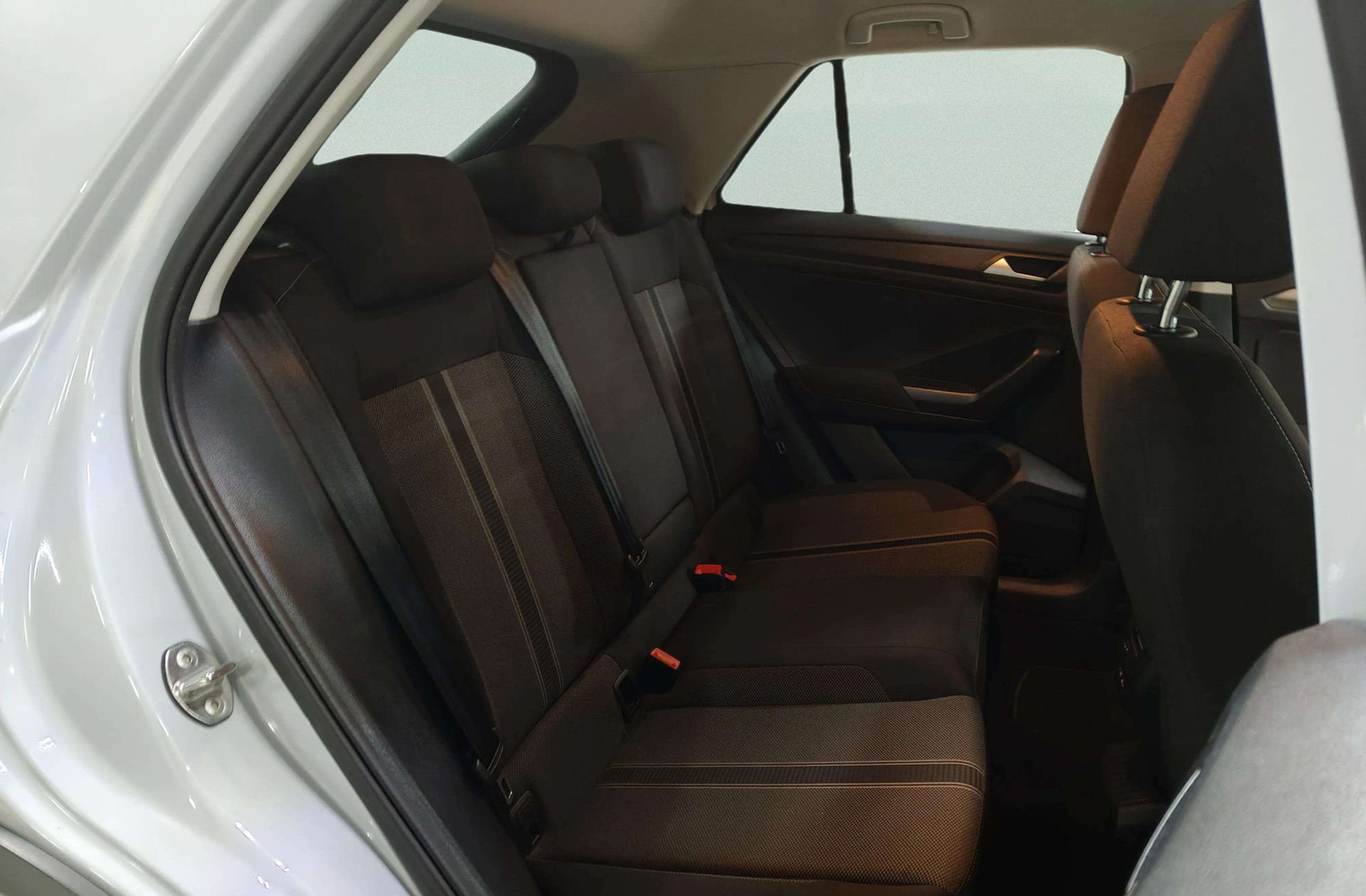 Volkswagen T-Roc Advance 1.0 TSI - foto 14