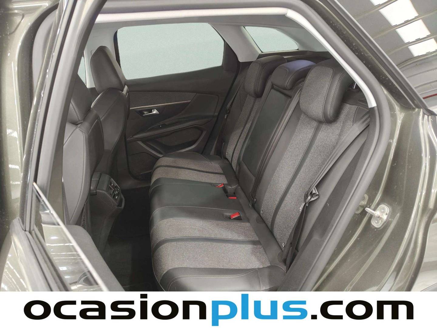 Foto asientos traseros Peugeot 3008 Peugeot 3008 PureTech 130 S&S Allure (130 CV)