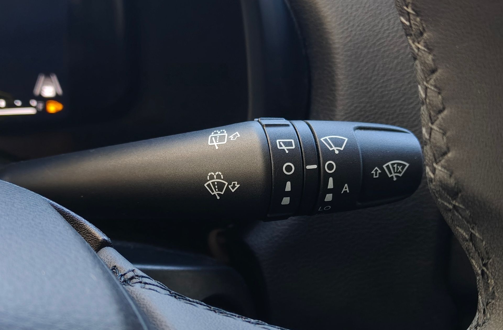 Jeep Renegade eHybrid 1.5 Limited ATX - foto 26