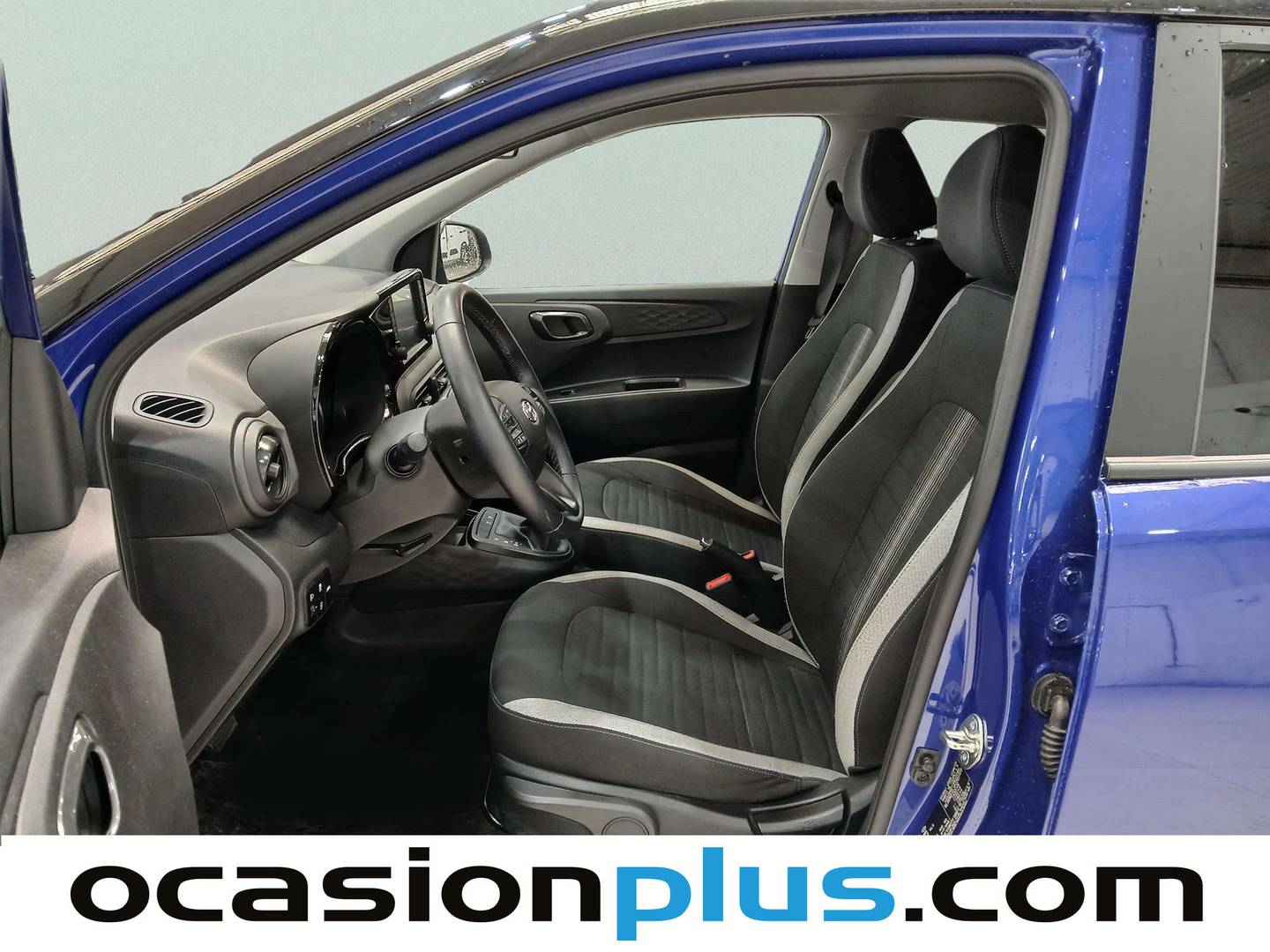 Foto asientos delanteros Hyundai i10 Hyundai i10 1.2 Tecno AT (84 CV)