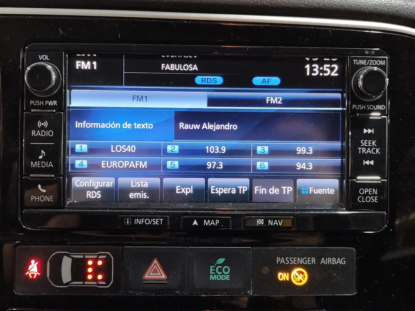 Foto Mitsubishi Outlander Mitsubishi Outlander 220 DI-D Motion 2WD (150 CV) 7 Plazas