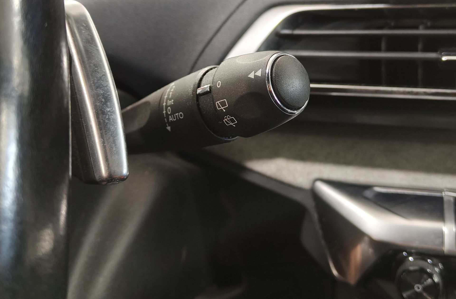 Peugeot 5008 PureTech 130 GT EAT8 7 plazas - foto 35