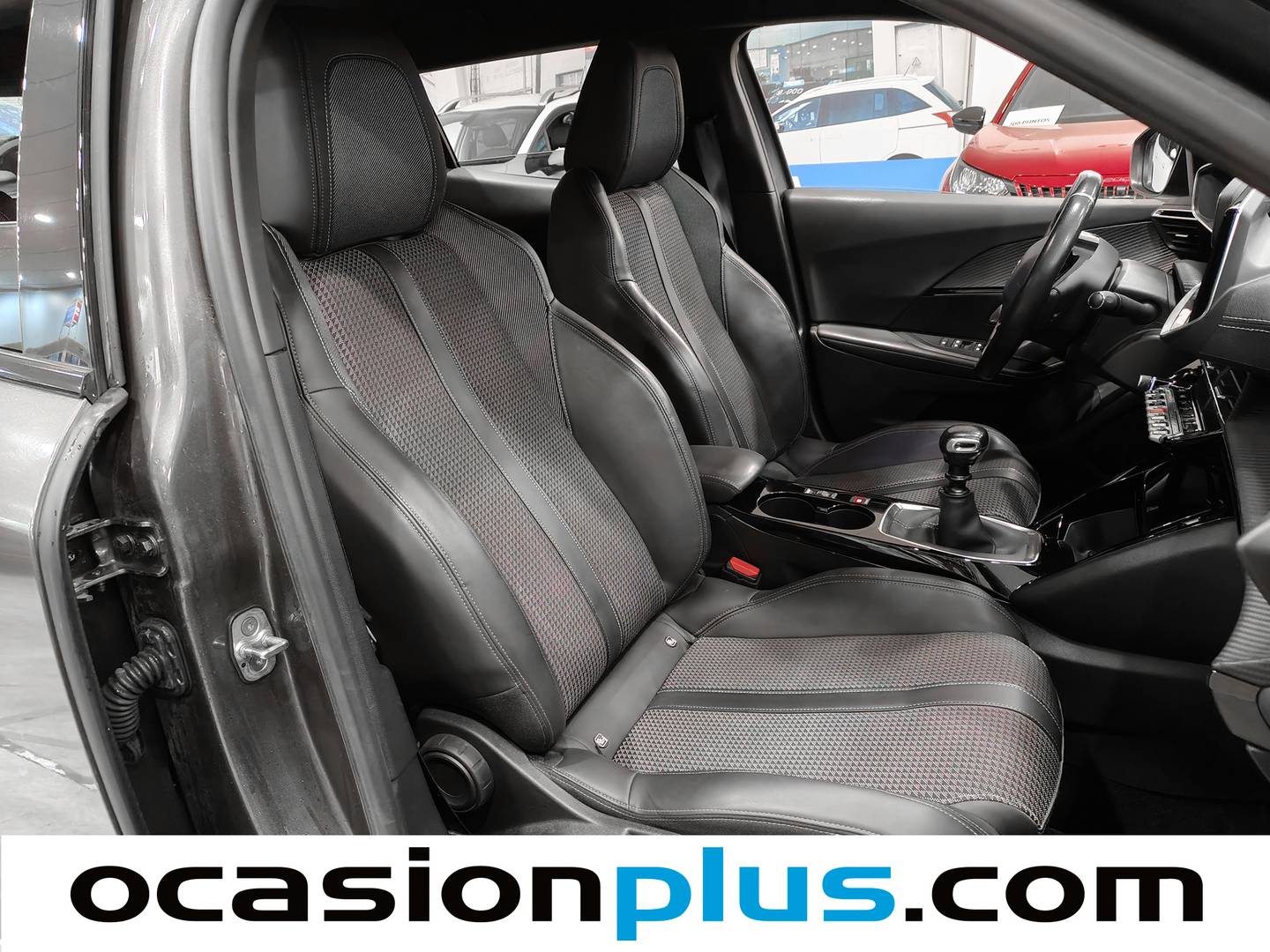 Foto Peugeot 2008 Peugeot 2008 PureTech 130 S&S GT Line (130 CV)