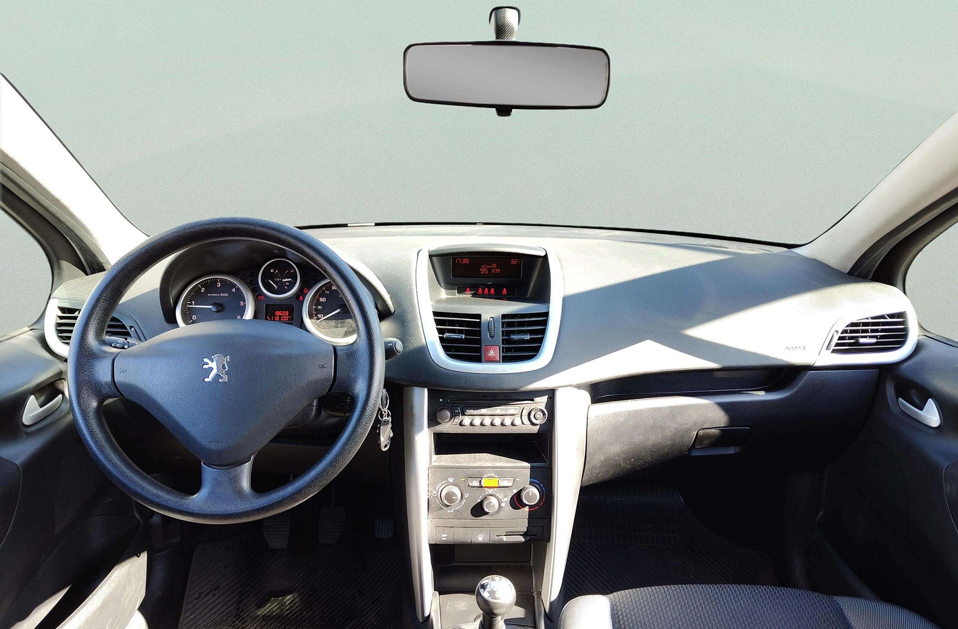 Peugeot 207 1.4 HDi FAP - foto 6