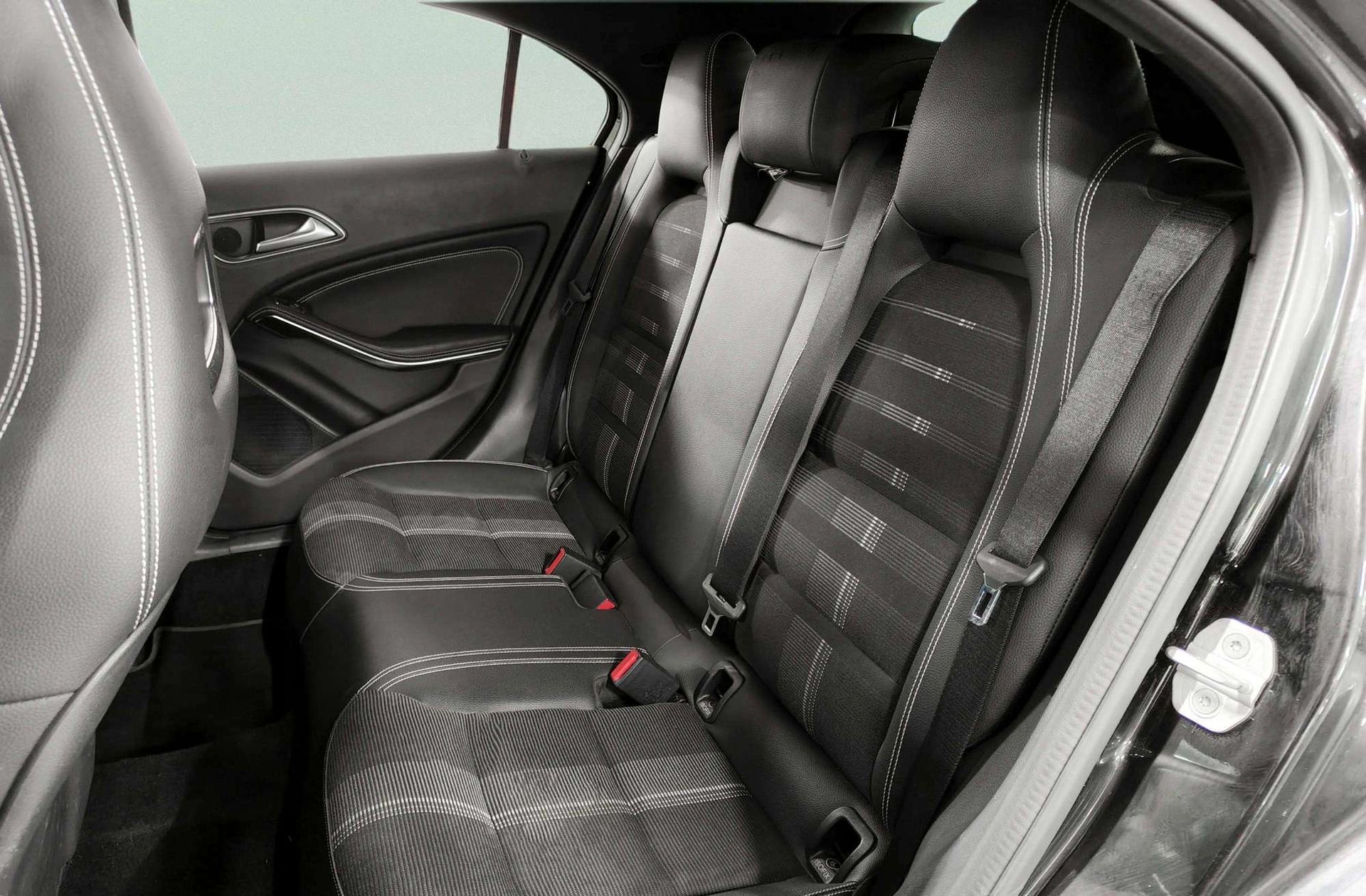 Mercedes-Benz Clase A 200 d - foto 11