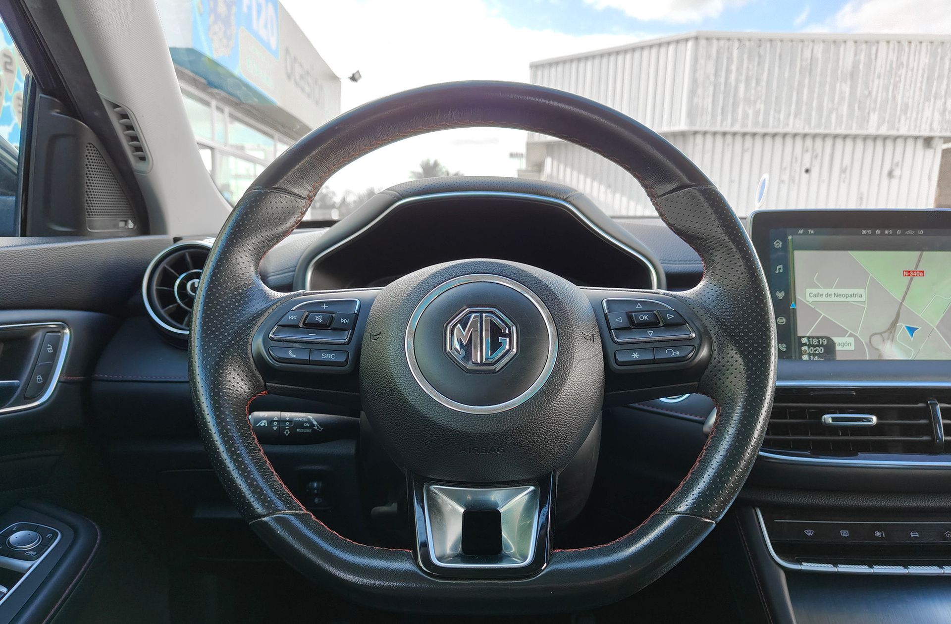 MG HS 1.5 Turbo GDI Luxury DCT - foto 25